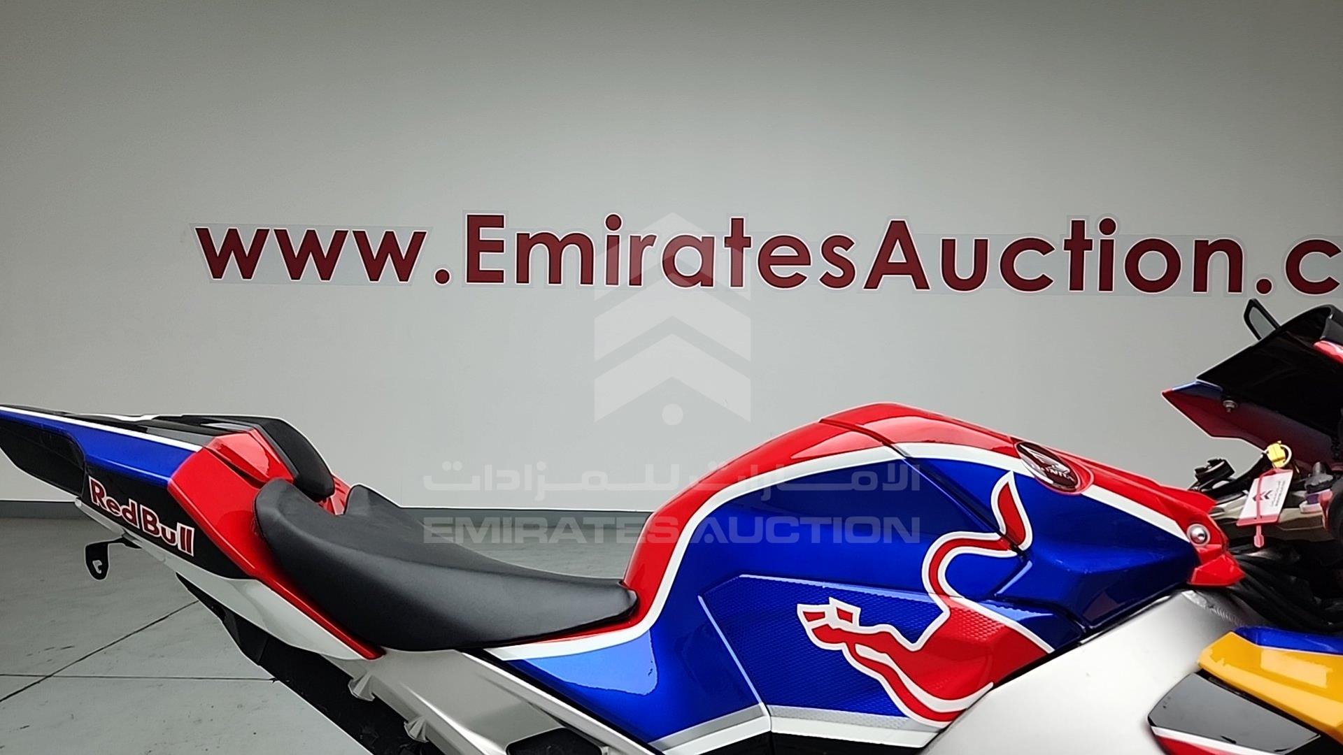2019 HONDA CBR VIN: JH2SC77G2KK200002