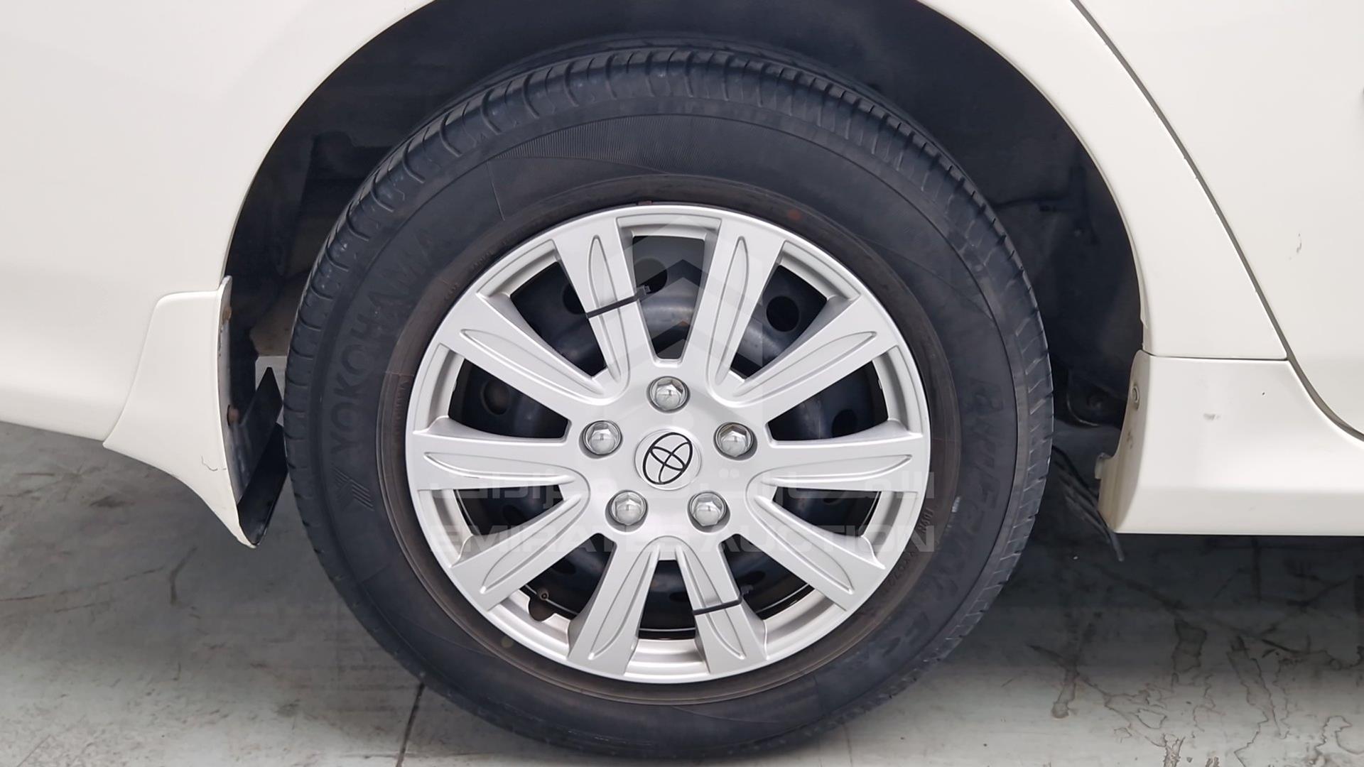 2008 TOYOTA COROLLA VIN: JTDBR42E889012922