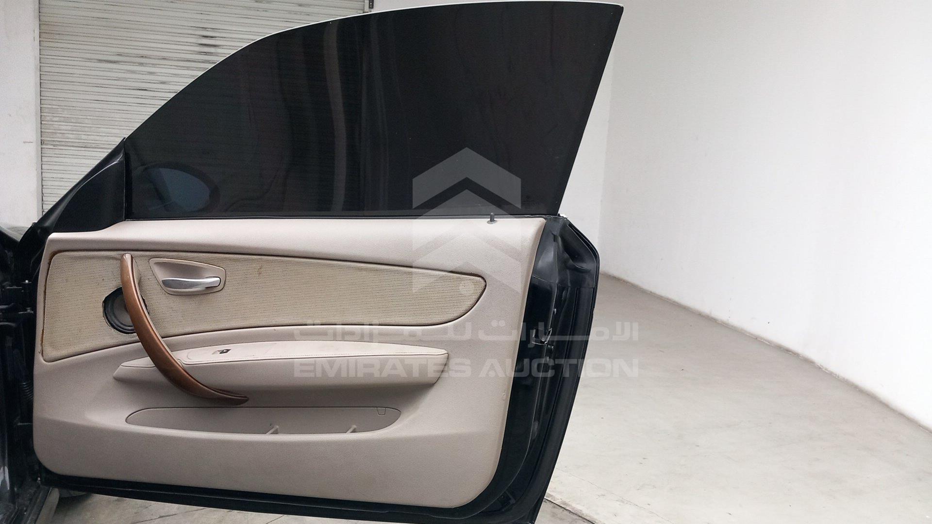2009 BMW 125 I VIN: WBAUL910X9VF72611