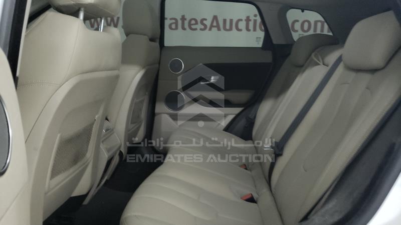 SALVA2BG4FH967657 Auction: EmiratesAuction Lot: 405169 SALVA2BG4FH967657 Range Rover Evoque 2015 WHITE Photo 20