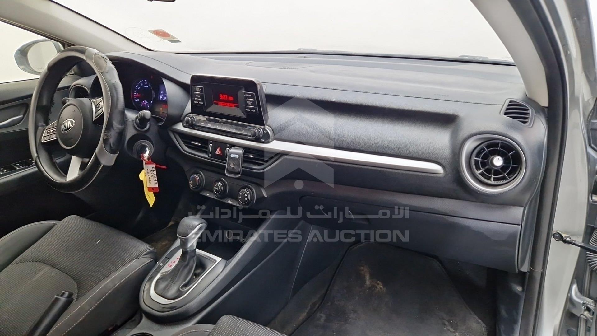 2020 KIA CERATO VIN: KNAF24168L5862692
