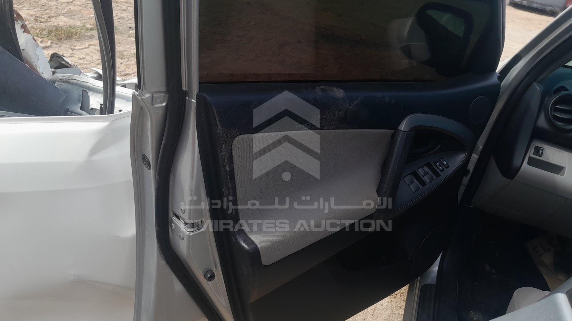 2009 TOYOTA RAV-4 VIN: JTMBD31V595221294