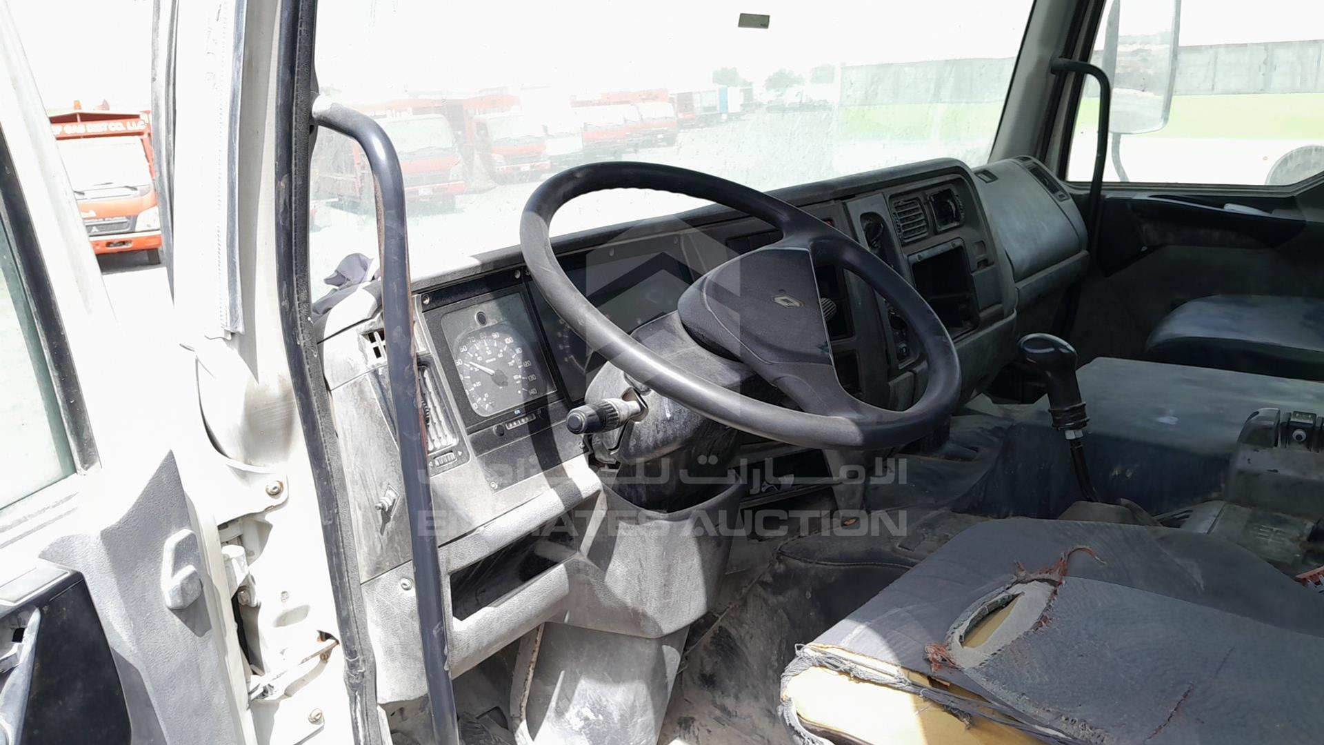 2006 RENAULT TRUCK VIN: VF633DVC06E105830