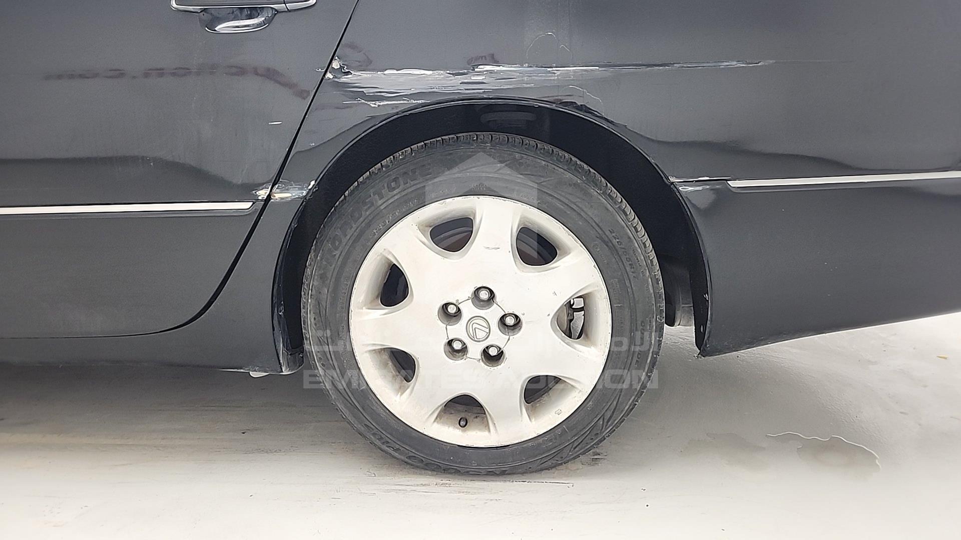 2002 LEXUS LS 430 VIN: JTHBN30F900025932