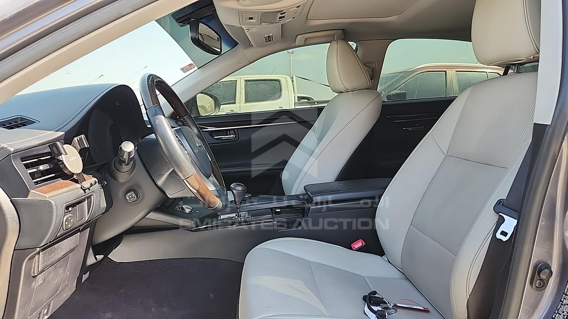 2015 LEXUS ES 350 VIN: JTHBK1GG9F2157520