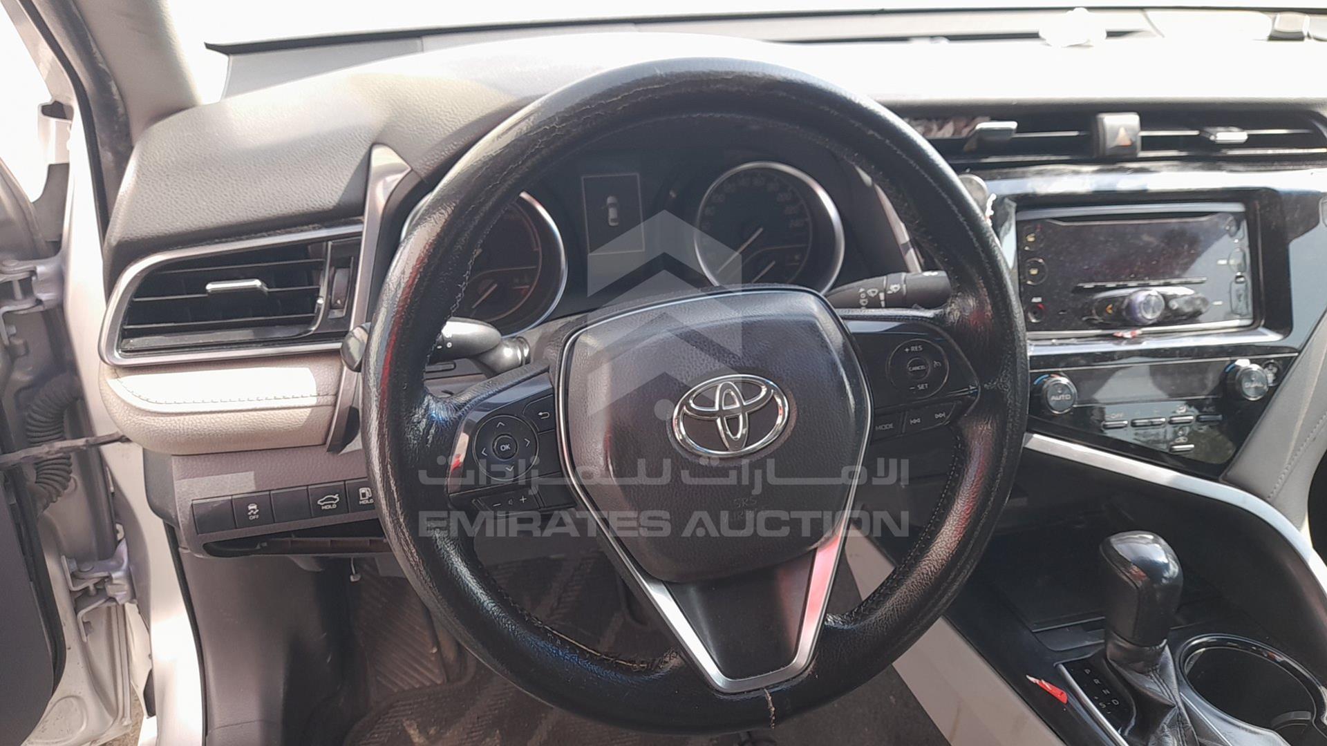 2019 TOYOTA CAMRY VIN: JTNB29HK0K3020128