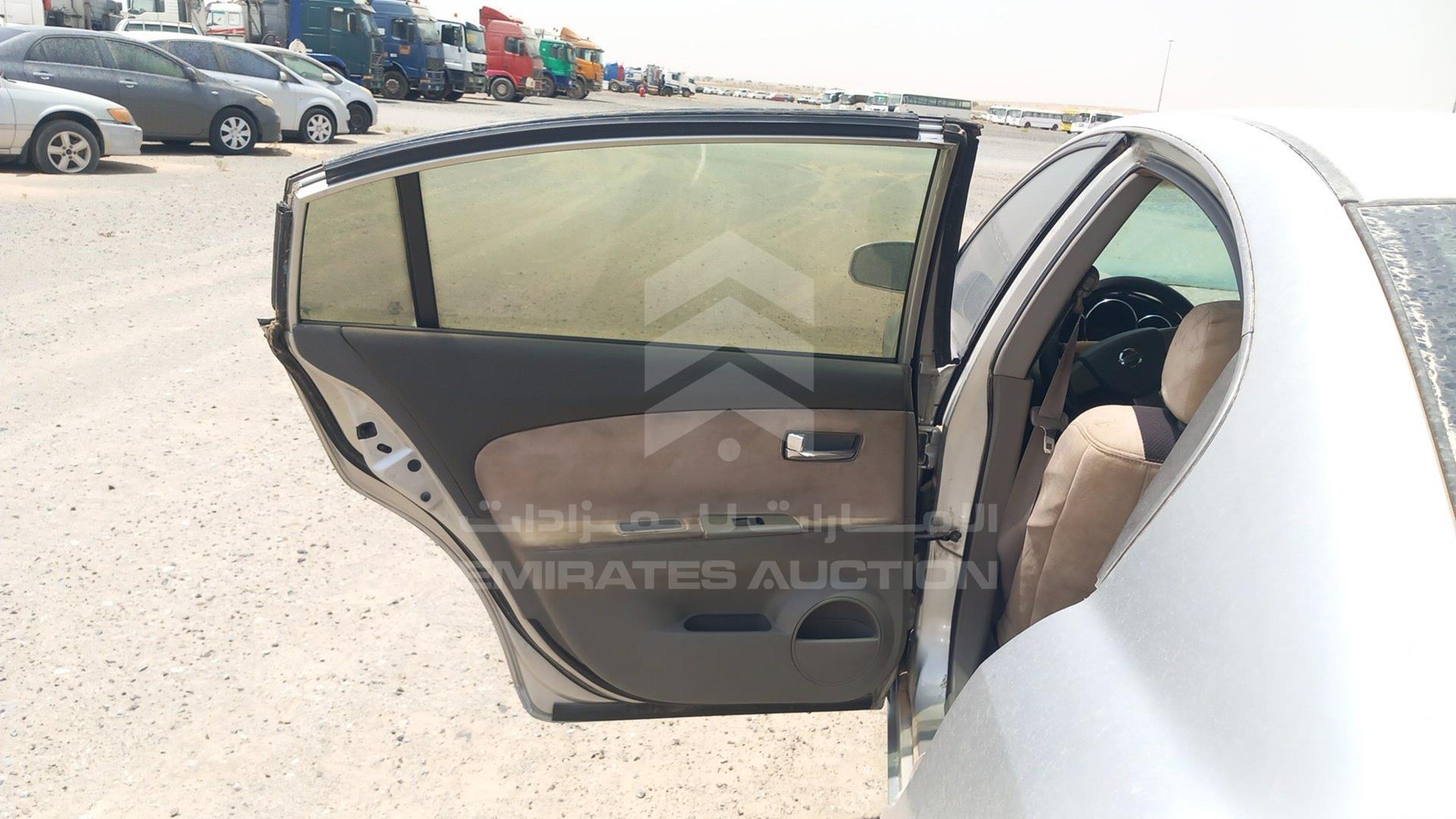 2005 NISSAN ALTIMA VIN: 1N4AL11D35C227231