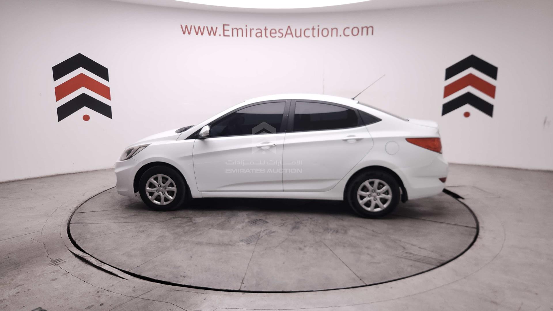 2015 HYUNDAI ACCENT VIN: KMHCT41BXFU710449