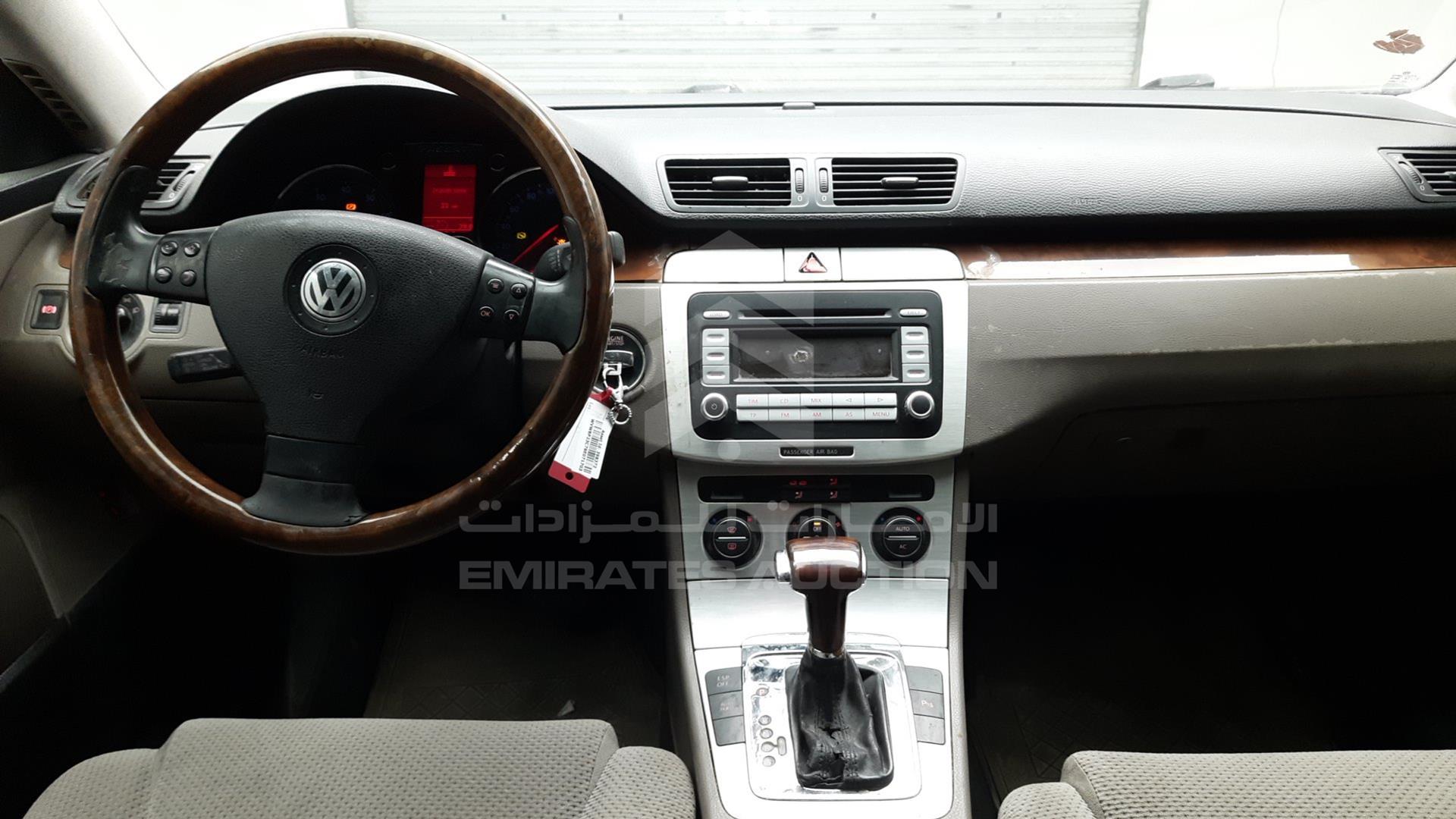 2008 VOLKSWAGEN PASSAT VIN: WVWBP23C78E071703