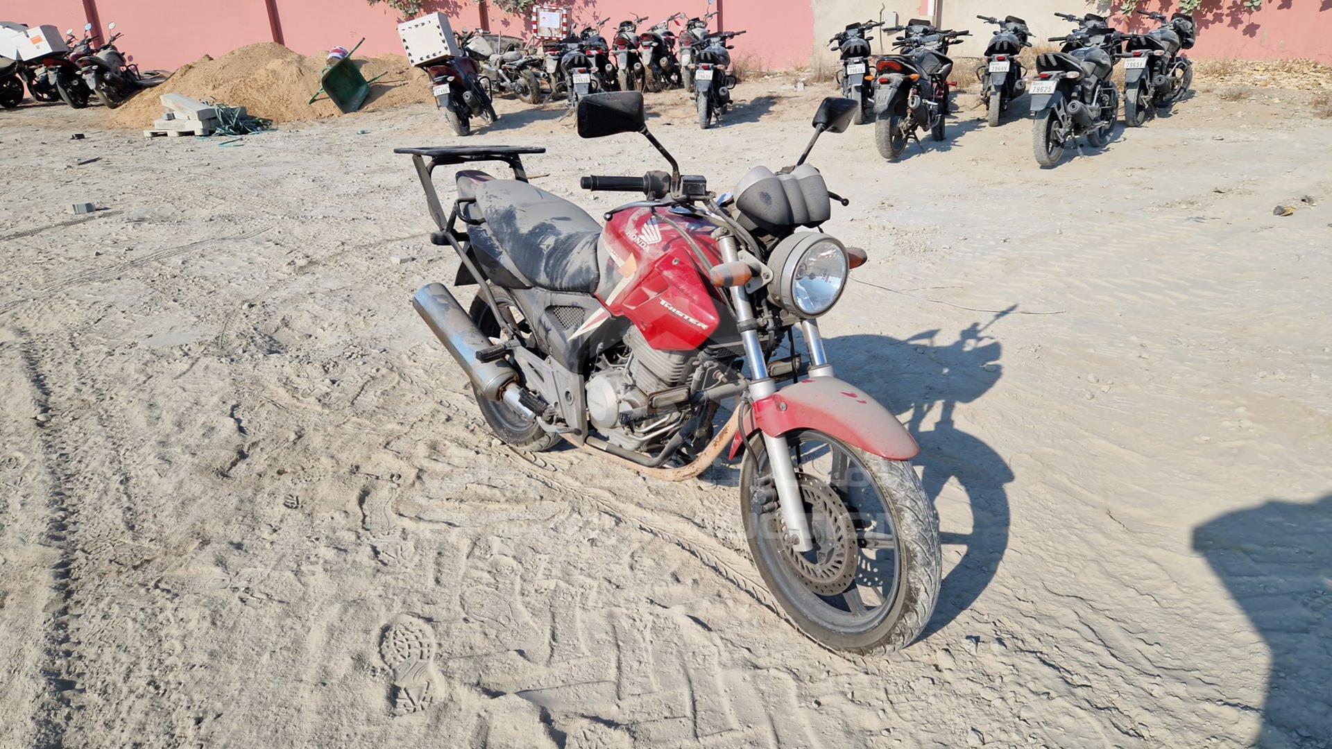 2014 HONDA MOTORBIKE VIN: 9C2MC3504ER350232