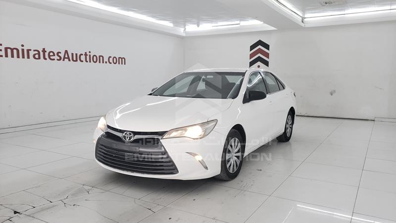 6T1BF9FK9HX695666 Auction: EmiratesAuction Lot: 422756 6T1BF9FK9HX695666 Toyota Camry 2017 WHITE Photo 6