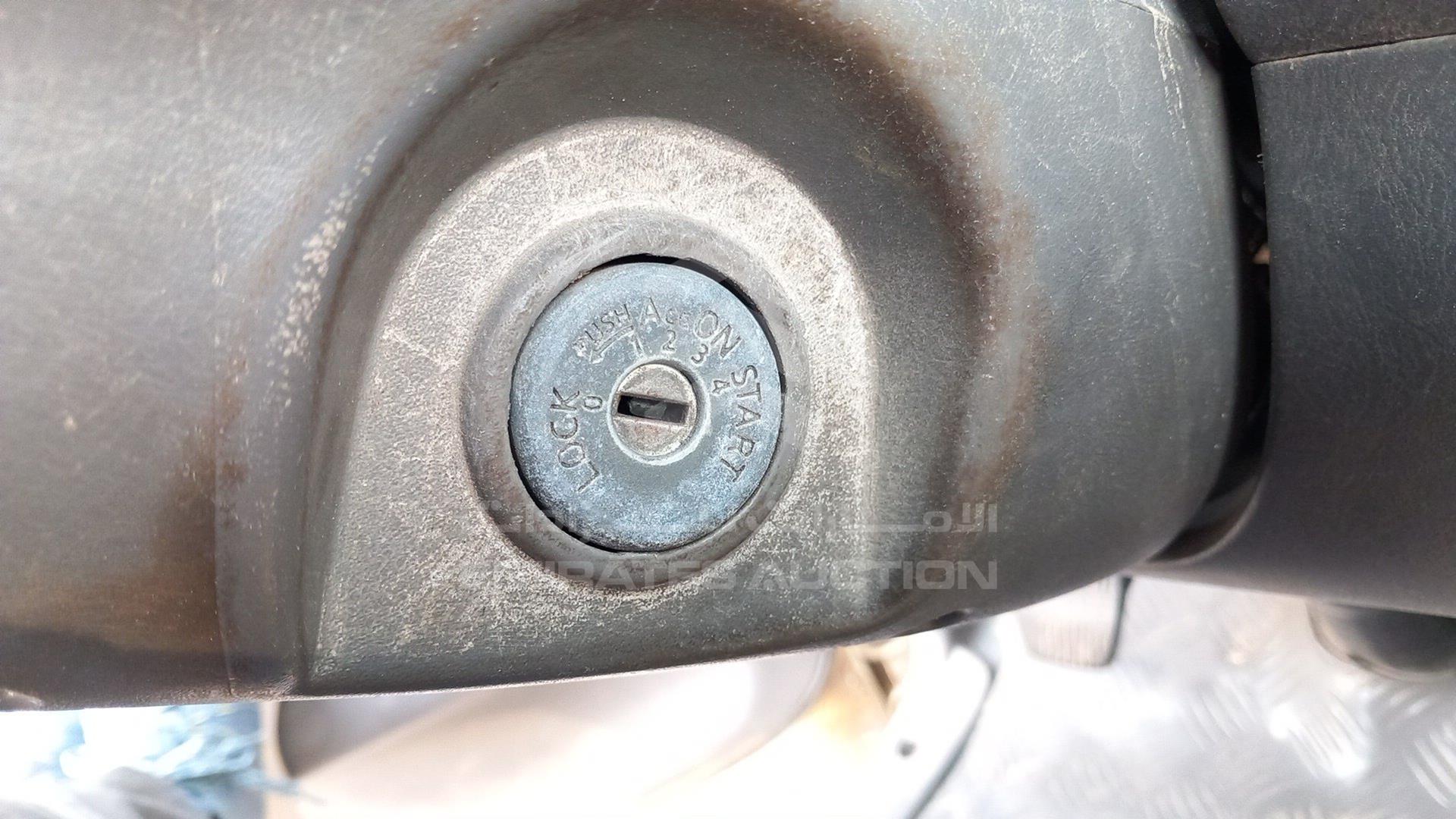 2005 NISSAN URVAN VIN: JN6FE53S15X402563