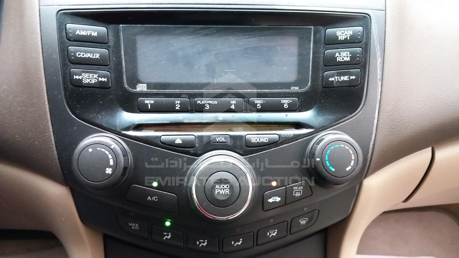 2007 HONDA ACCORD VIN: JHMCM56507C415439