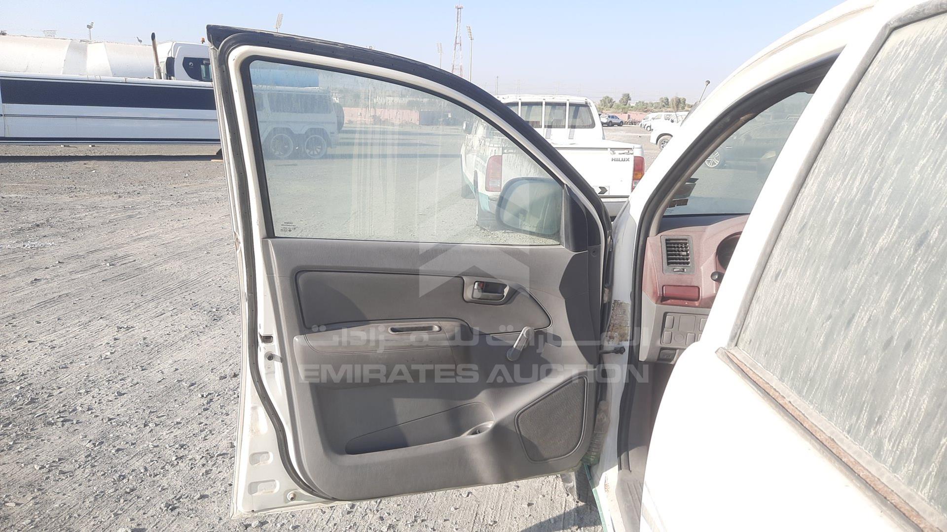 2007 TOYOTA HILUX VIN: MR0EX12G872013659