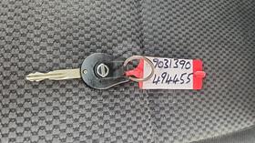 2020 Nissan Urvan — Keys — Photo 4 — Thumbnail