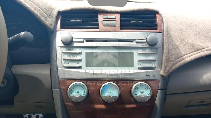6T1BE42K8BX744228 Auction: EmiratesAuction Lot: 408520 6T1BE42K8BX744228 Toyota Camry 2011 WHITE Photo 18