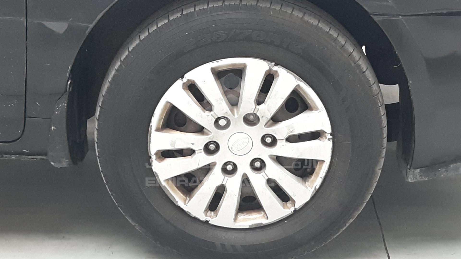 2013 KIA CARNIVAL VIN: KNAMG817XD6508953