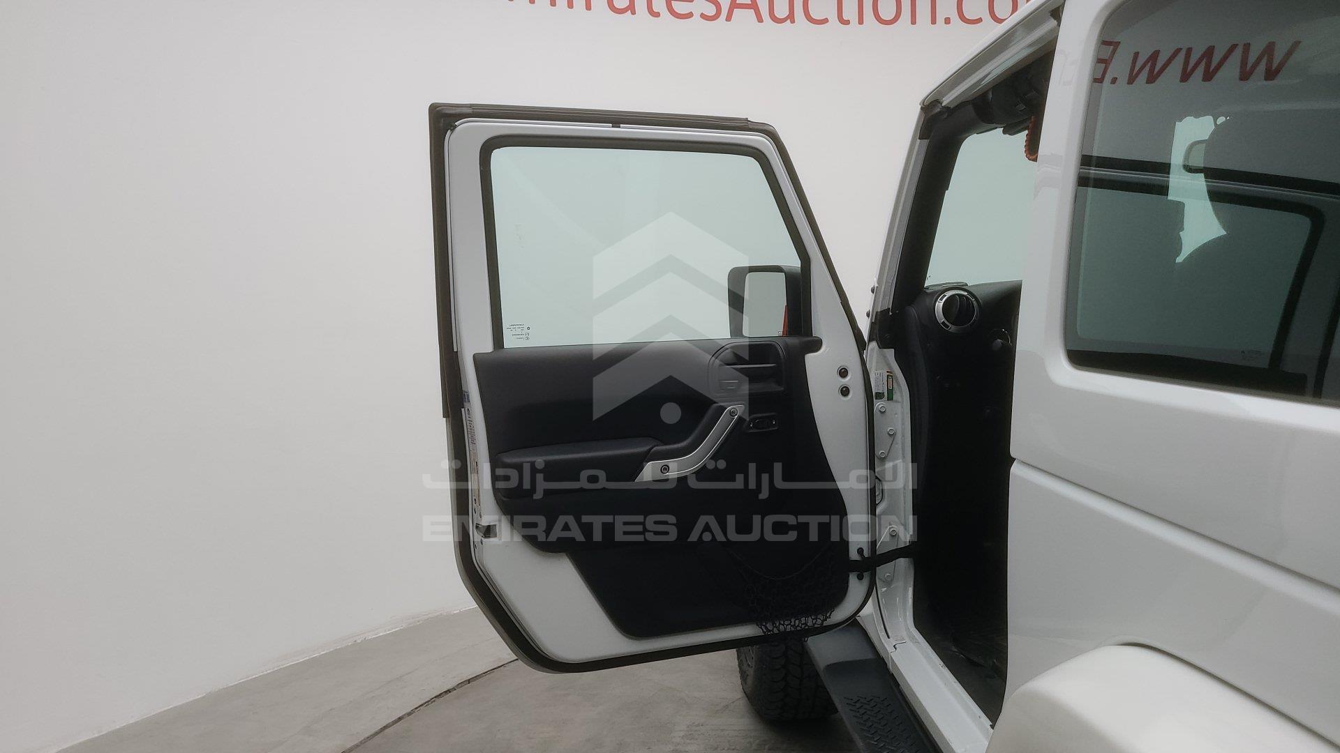 1C4BJWCG5FL640116 - 2015 Jeep Wrangler - #380541