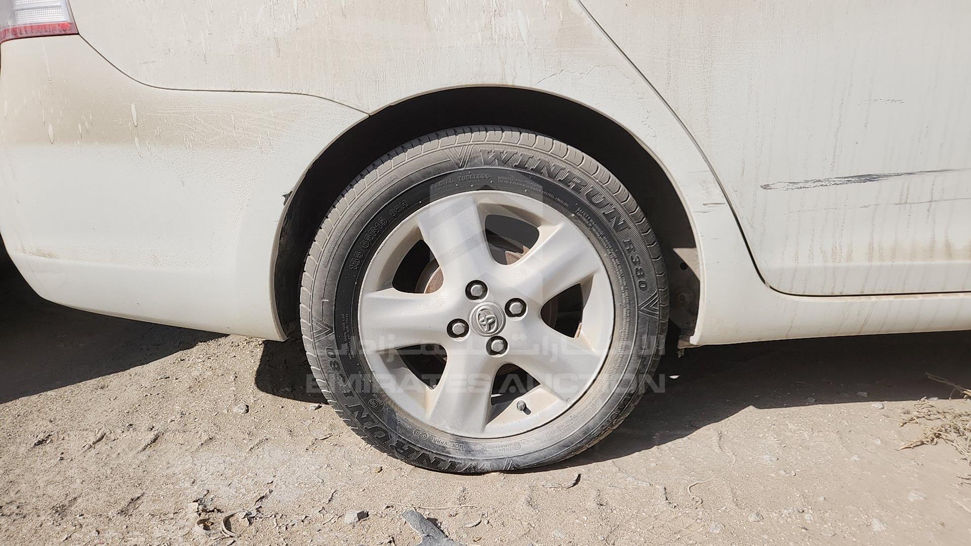 2008 TOYOTA YARIS VIN: JTDBW923081084913