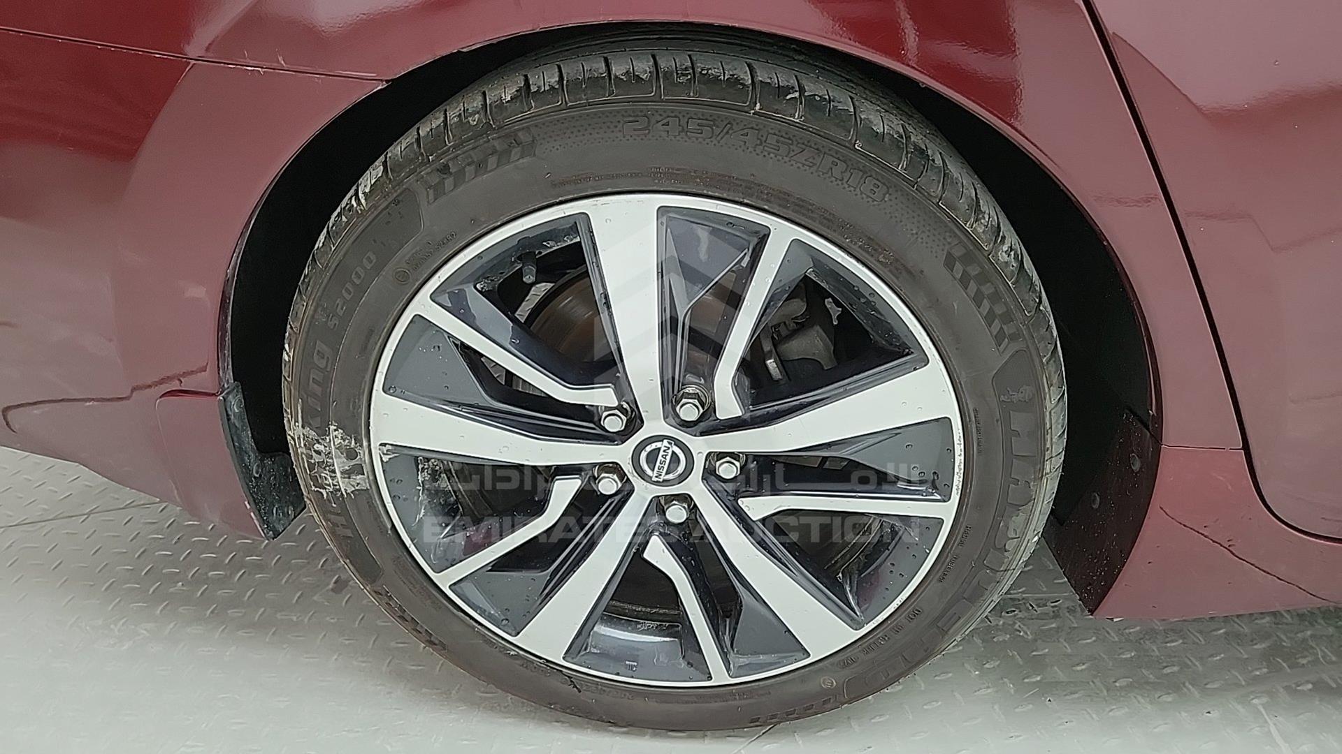 2019 NISSAN MAXIMA VIN: 1N4AA6AV5KC367773