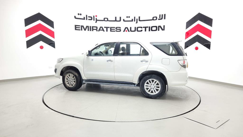 MHFYX59G9D8050239 - 2013 TOYOTA FORTUNER - #526328