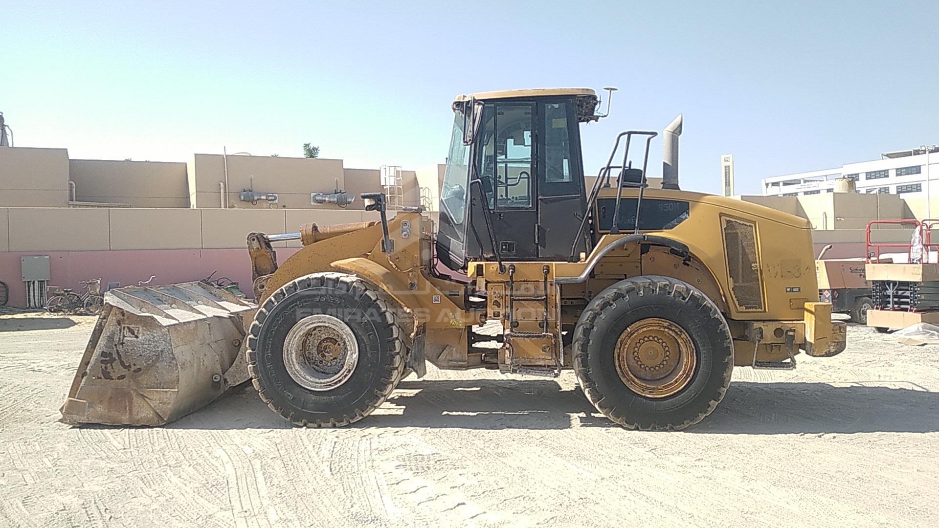 2011 CATERPILLAR 950H VIN: CAT0950HCN1A04588