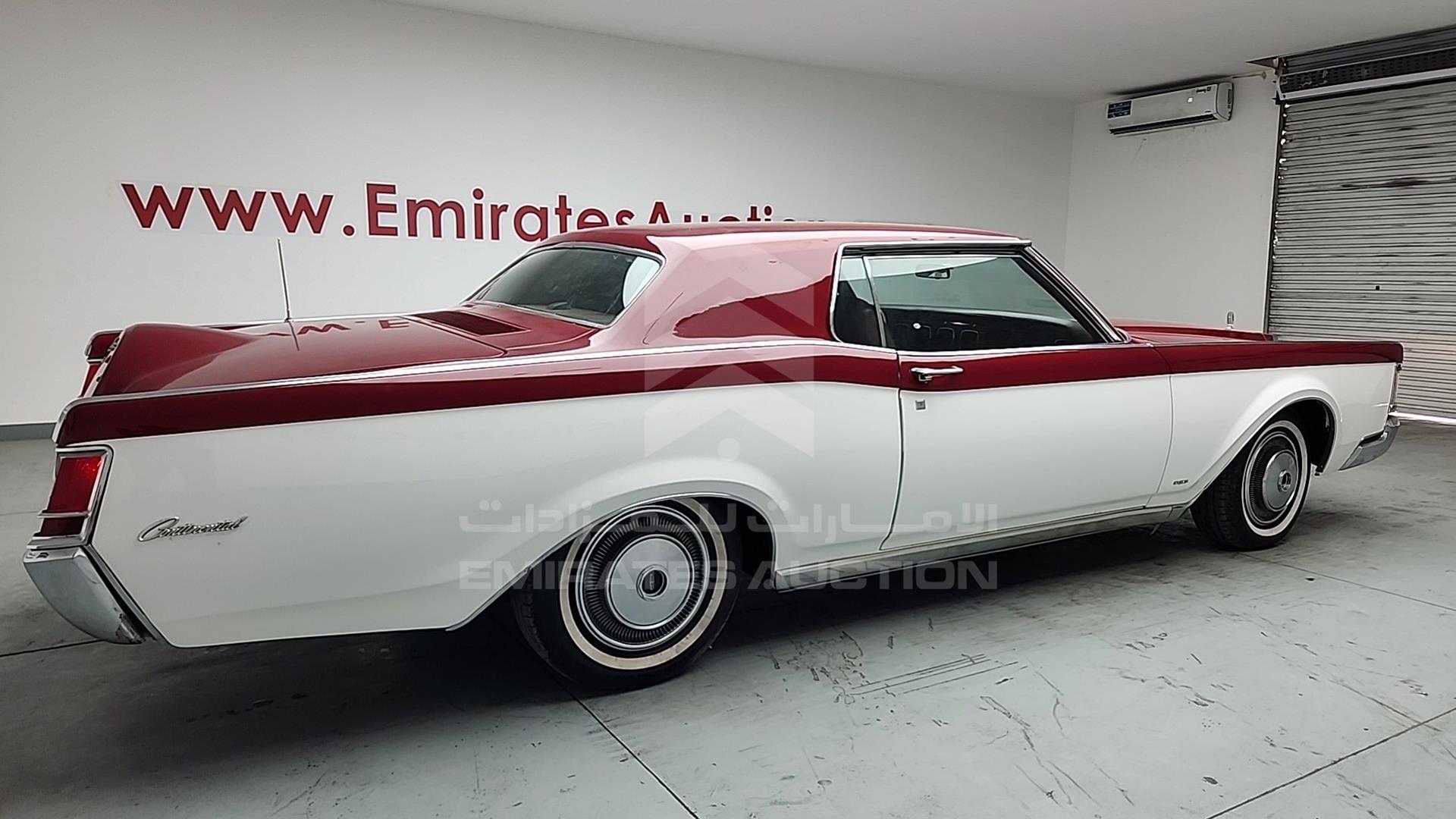 1971 LINCOLN CONTINENTAL VIN: 1Y89A818105