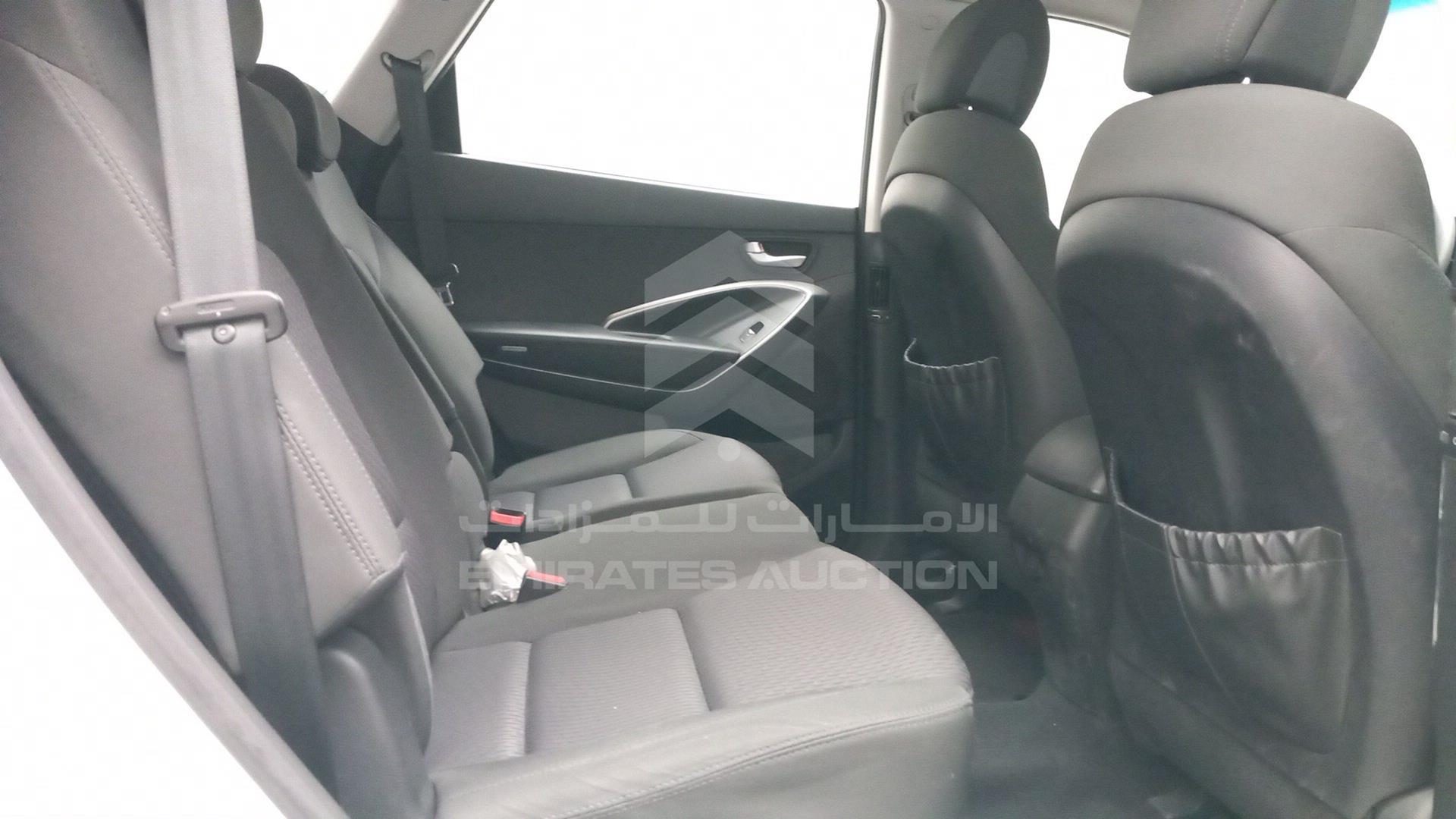 2014 HYUNDAI SANTA FE VIN: KMHSM81E6EU050192