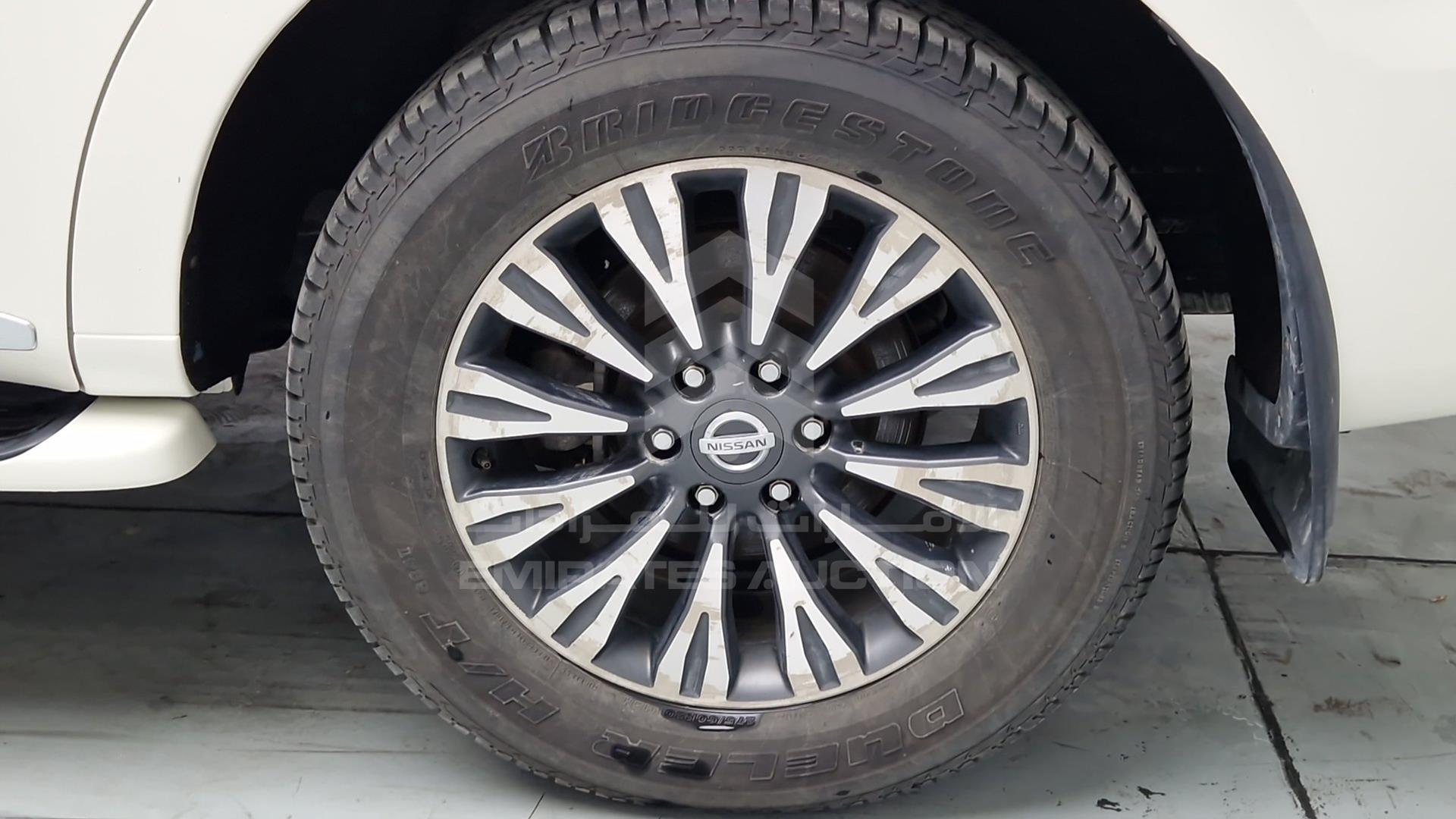 2018 NISSAN PATROL VIN: JN8AY2NY7J9353070