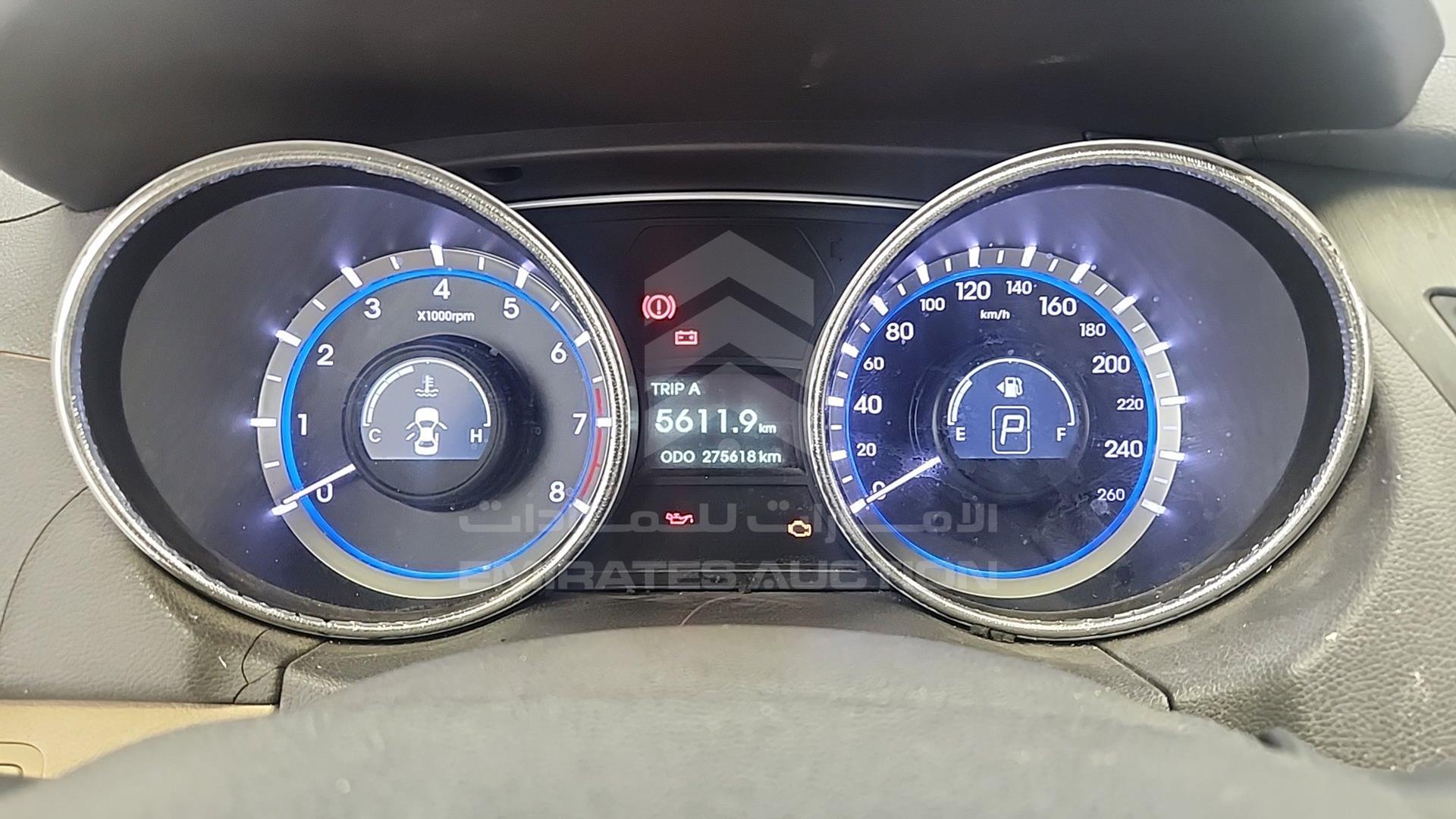 2014 HYUNDAI SONATA VIN: KMHEB41CXEA557706