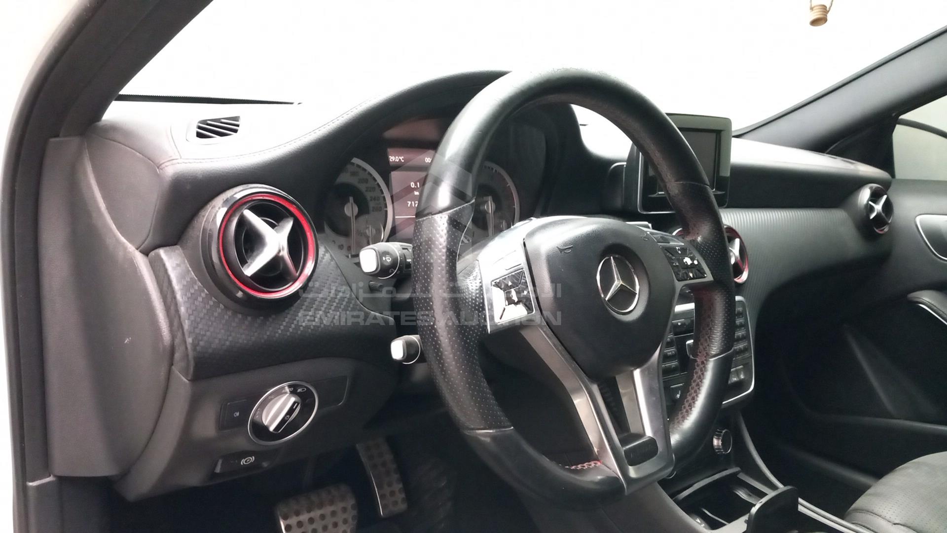 2013 MERCEDES A 250 VIN: WDDBF4EB9DJ070692