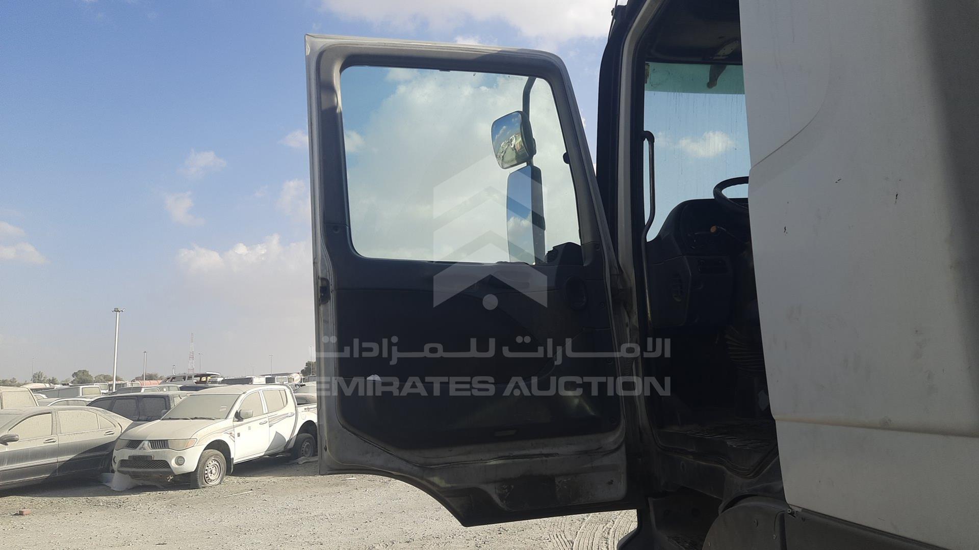 2008 MERCEDES ACTROS VIN: WDAKHCAA78L307530