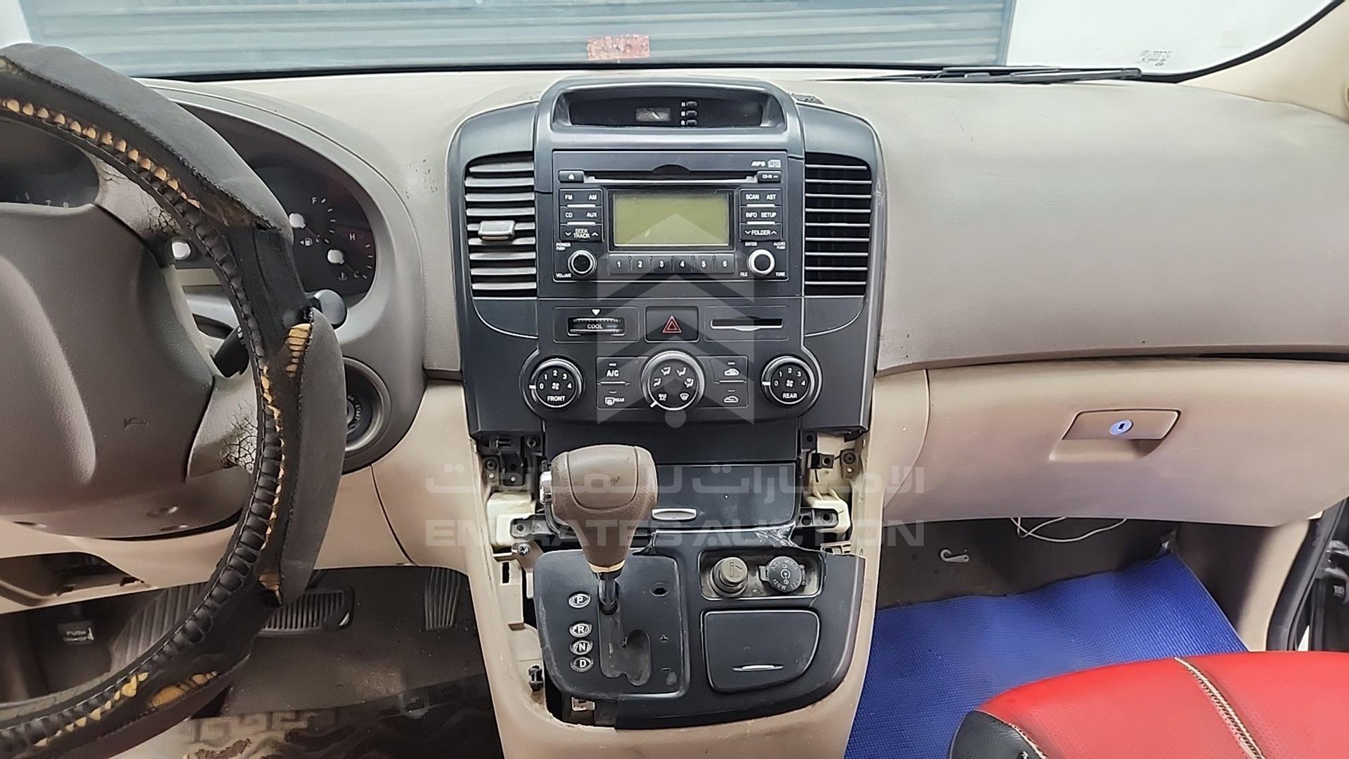 2009 KIA CARNIVAL VIN: KNAMB763296299018