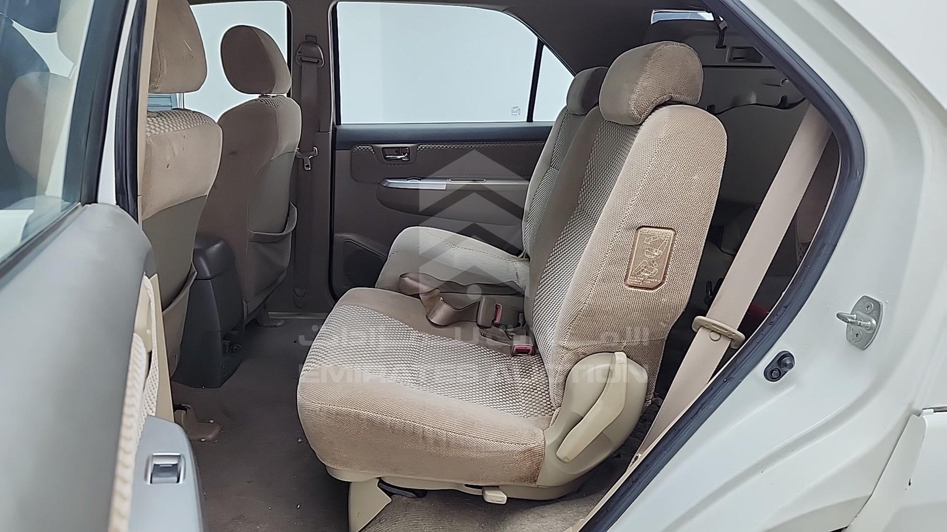 2013 TOYOTA FORTUNER VIN: MHFYX59G9D8050239