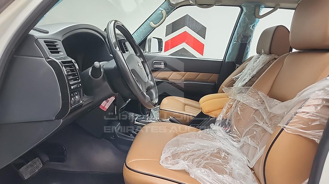 2020 Nissan Patrol — Front Left Driver Seat View — Photo 13