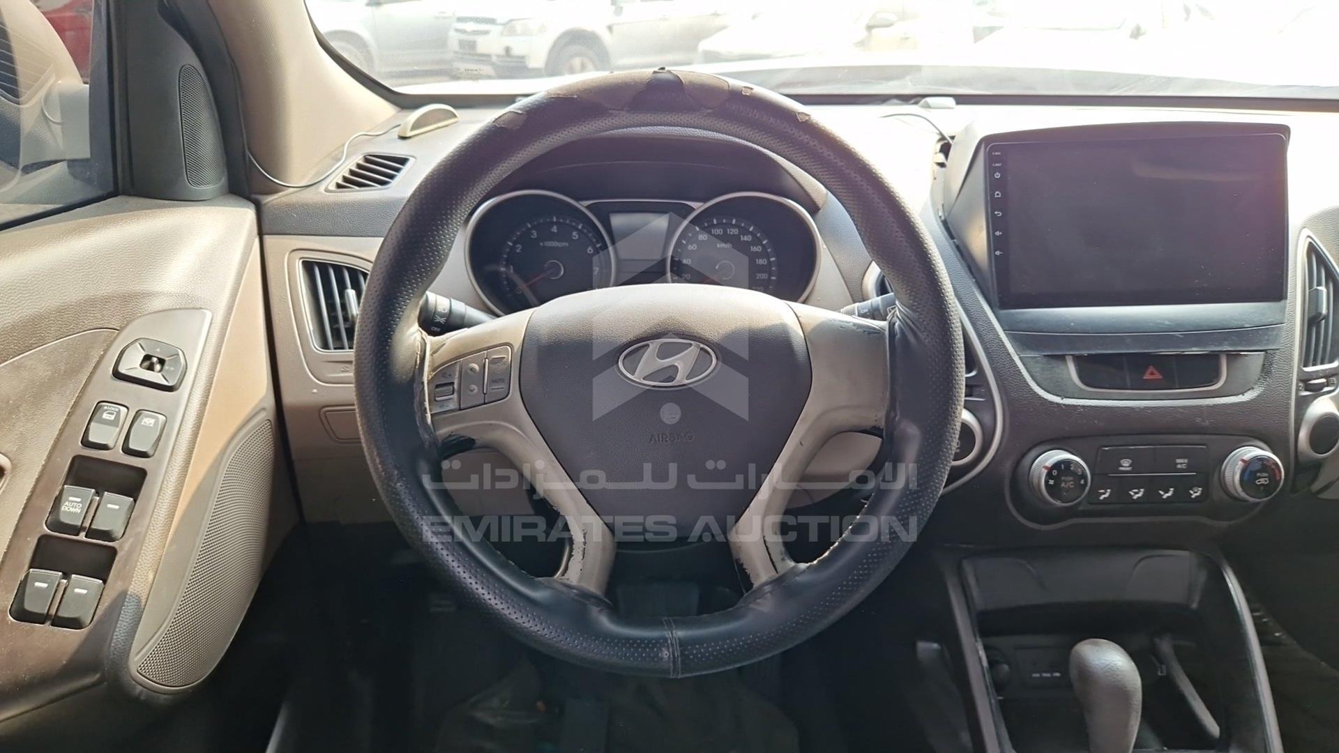 2013 HYUNDAI TUCSON VIN: KMHJT81B3DU674809