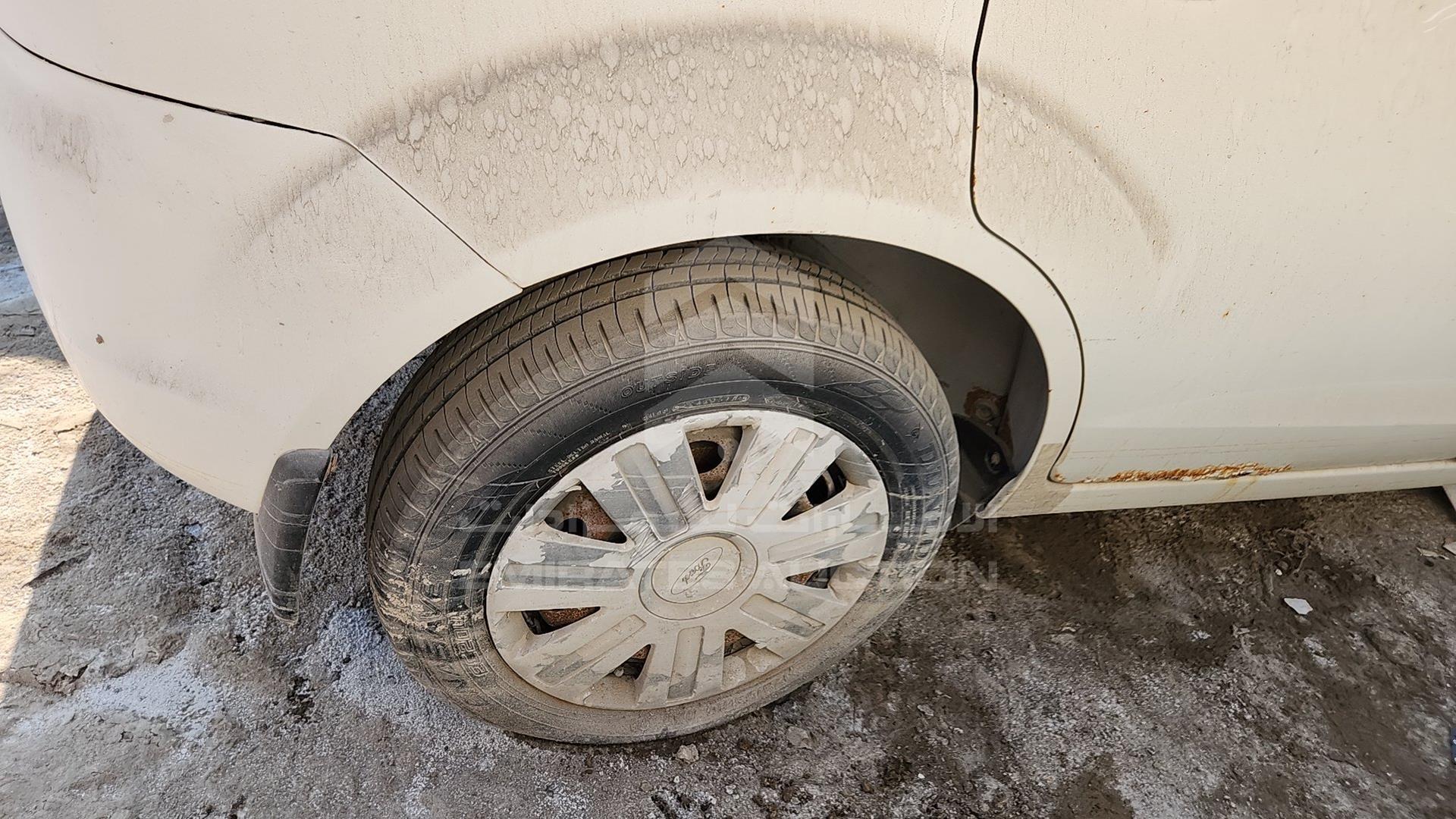 2012 FORD FIGO VIN: MAJTJ2ZD1CAB31781