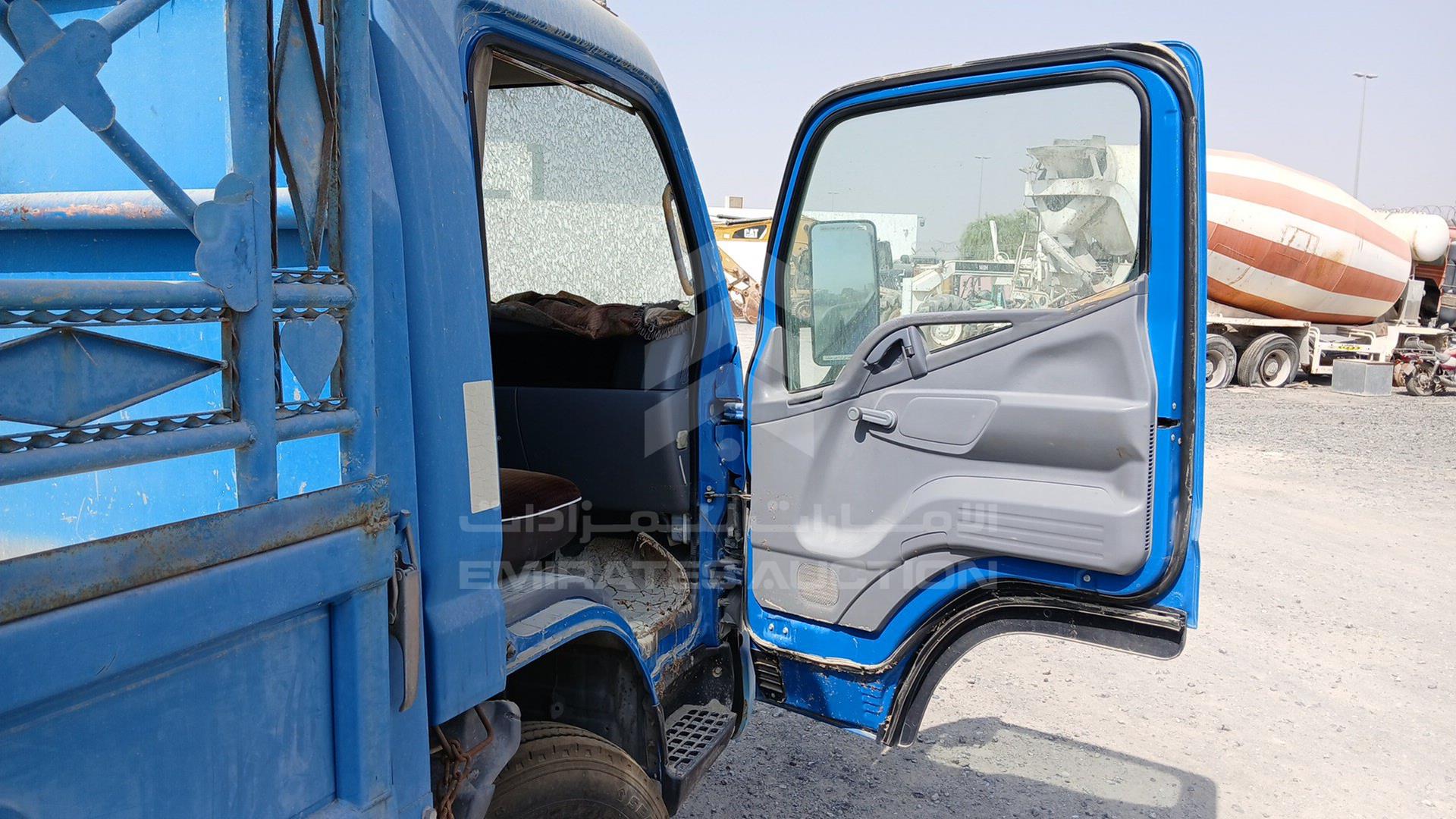 2015 MITSUBISHI CANTER VIN: JL7B6E1P9FK018934