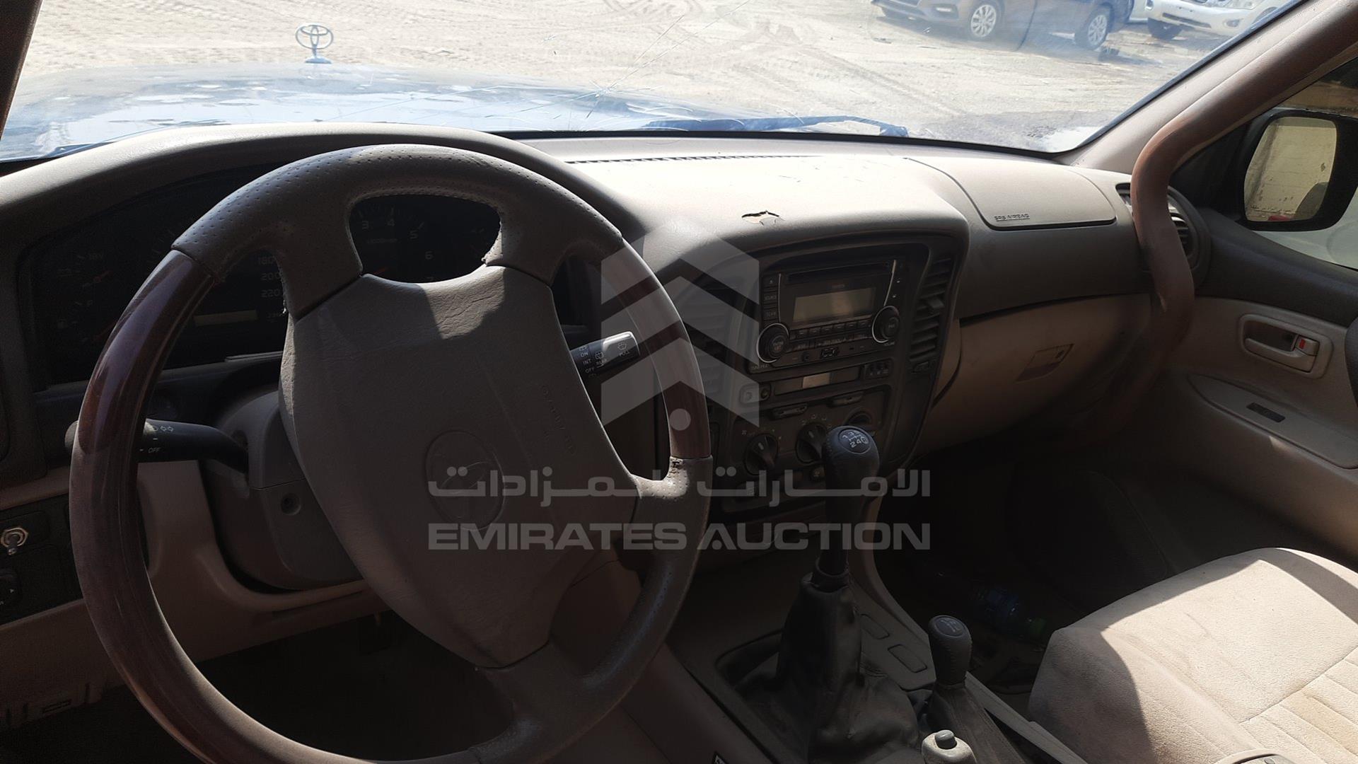 2000 TOYOTA LAND CRUISER VIN: JT3HJ09J8Y0033419