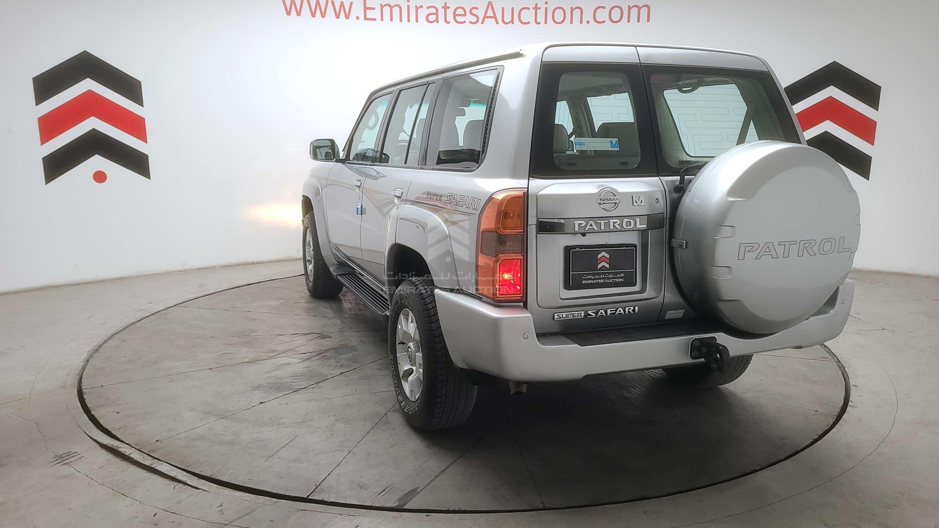 2009 NISSAN PATROL VIN: JN8FY15Y29X570386