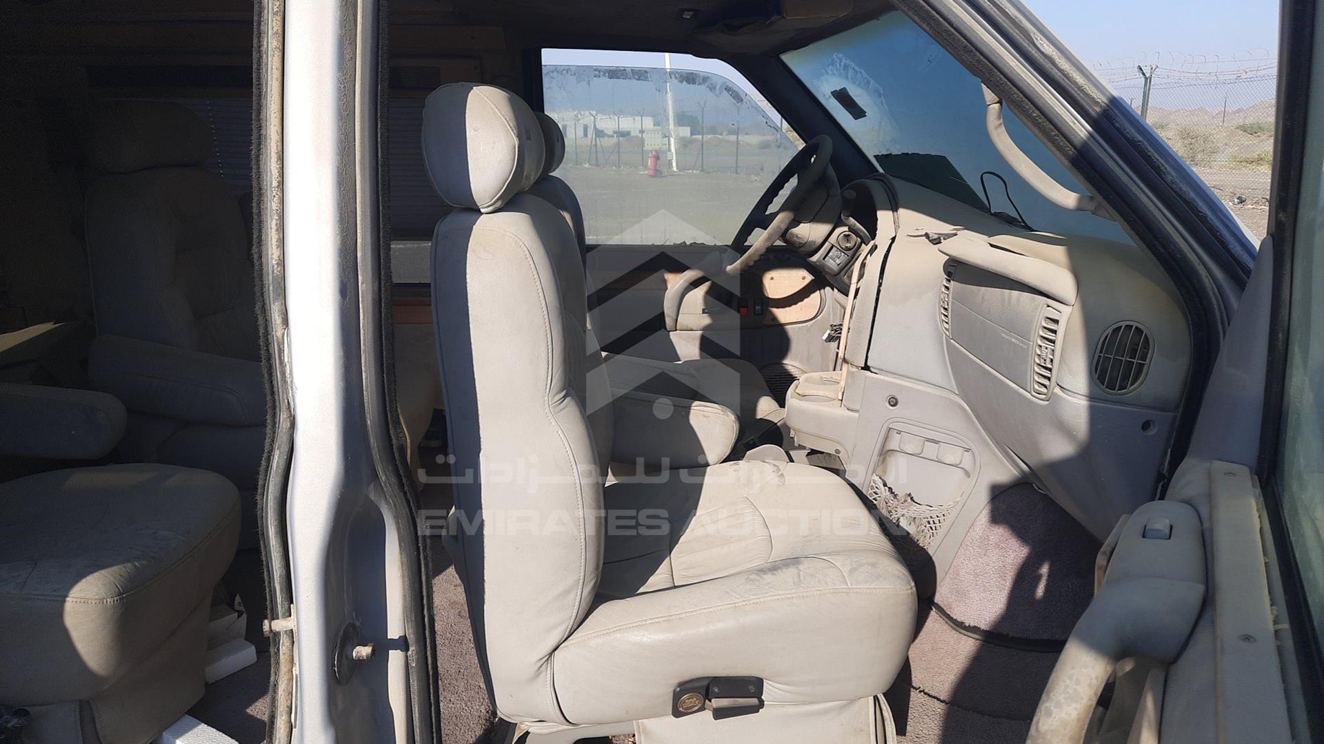 1997 CHEVROLET ASTRO VIN: 1GCDL19W3VB133658