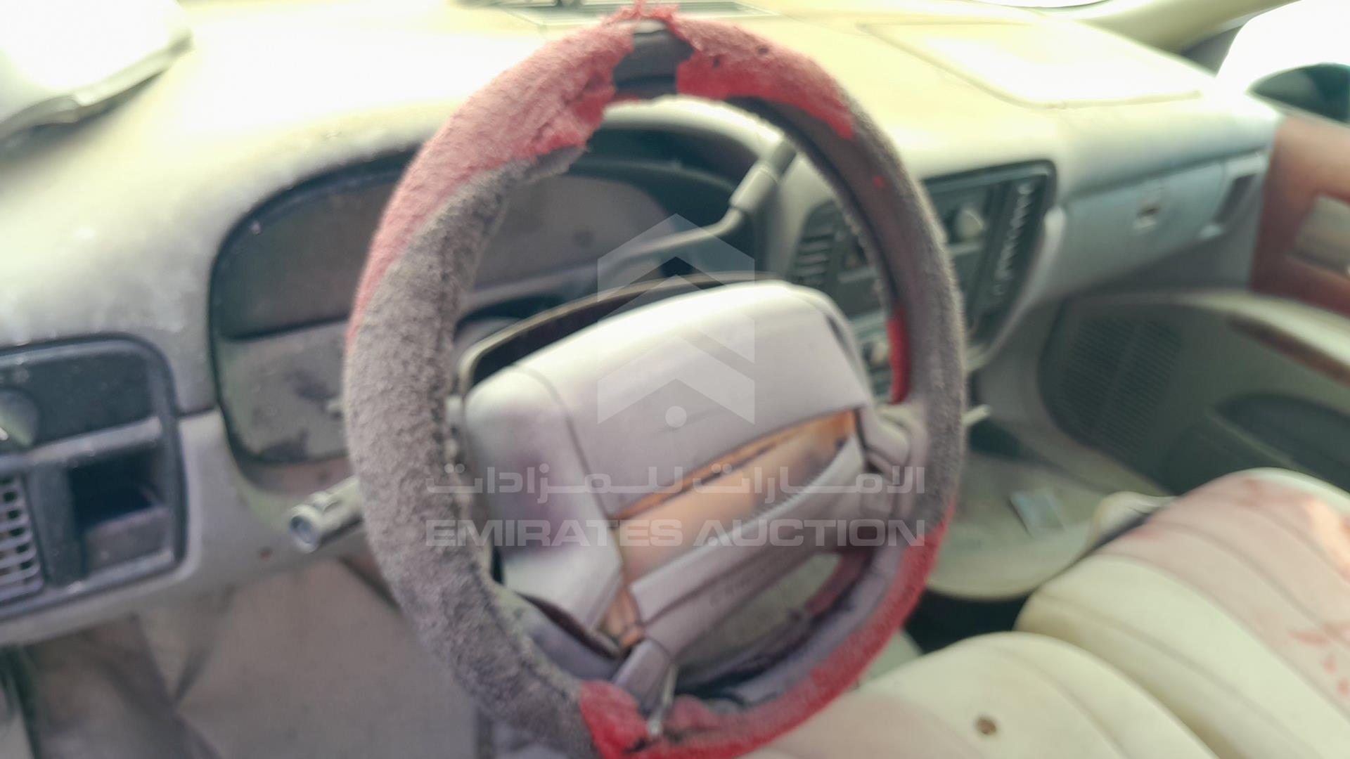 1994 CHEVROLET CAPRICE VIN: 1G1BL52W2RR180338