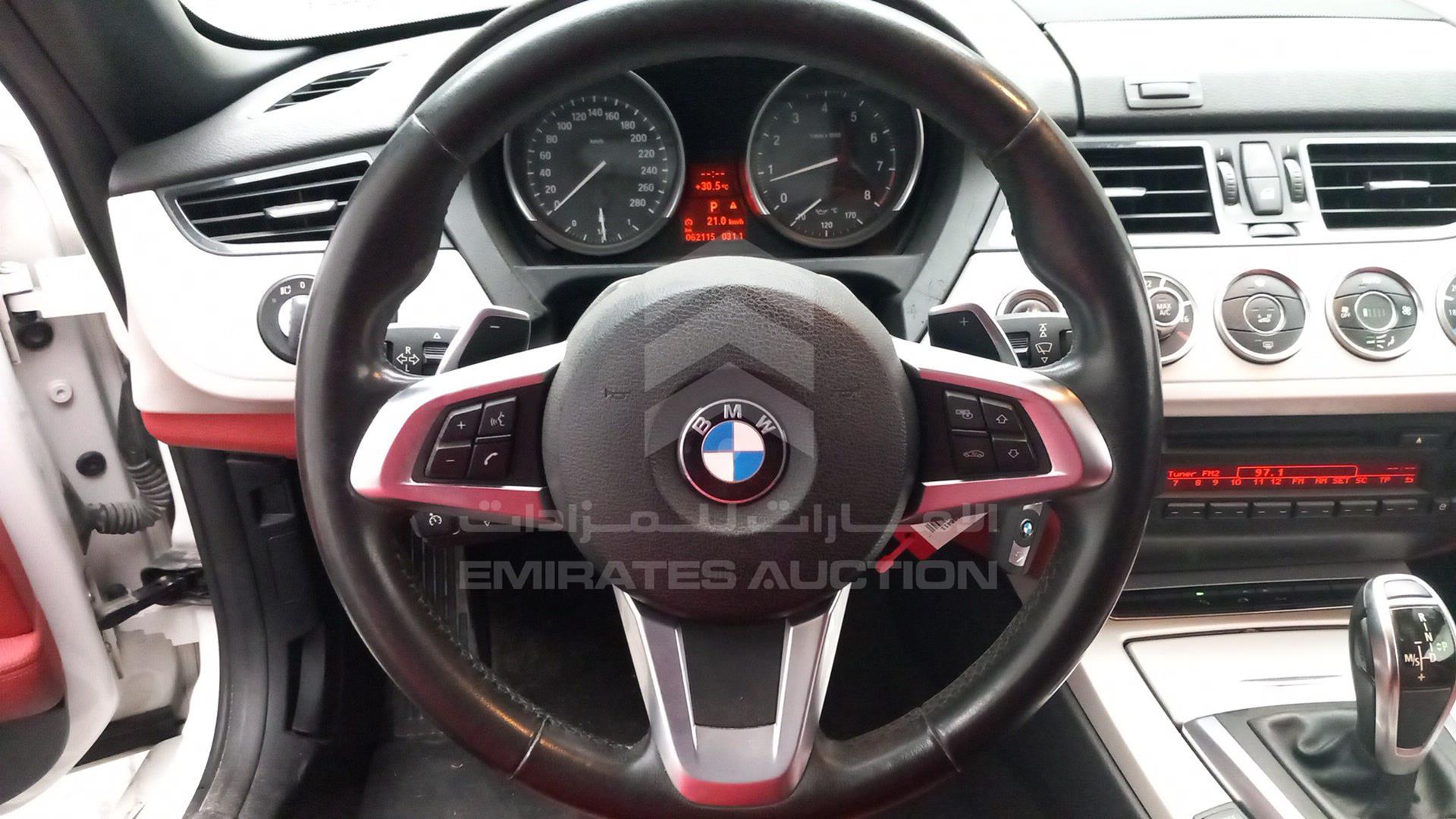 2015 BMW Z4 VIN: WBALL1103FJ664642