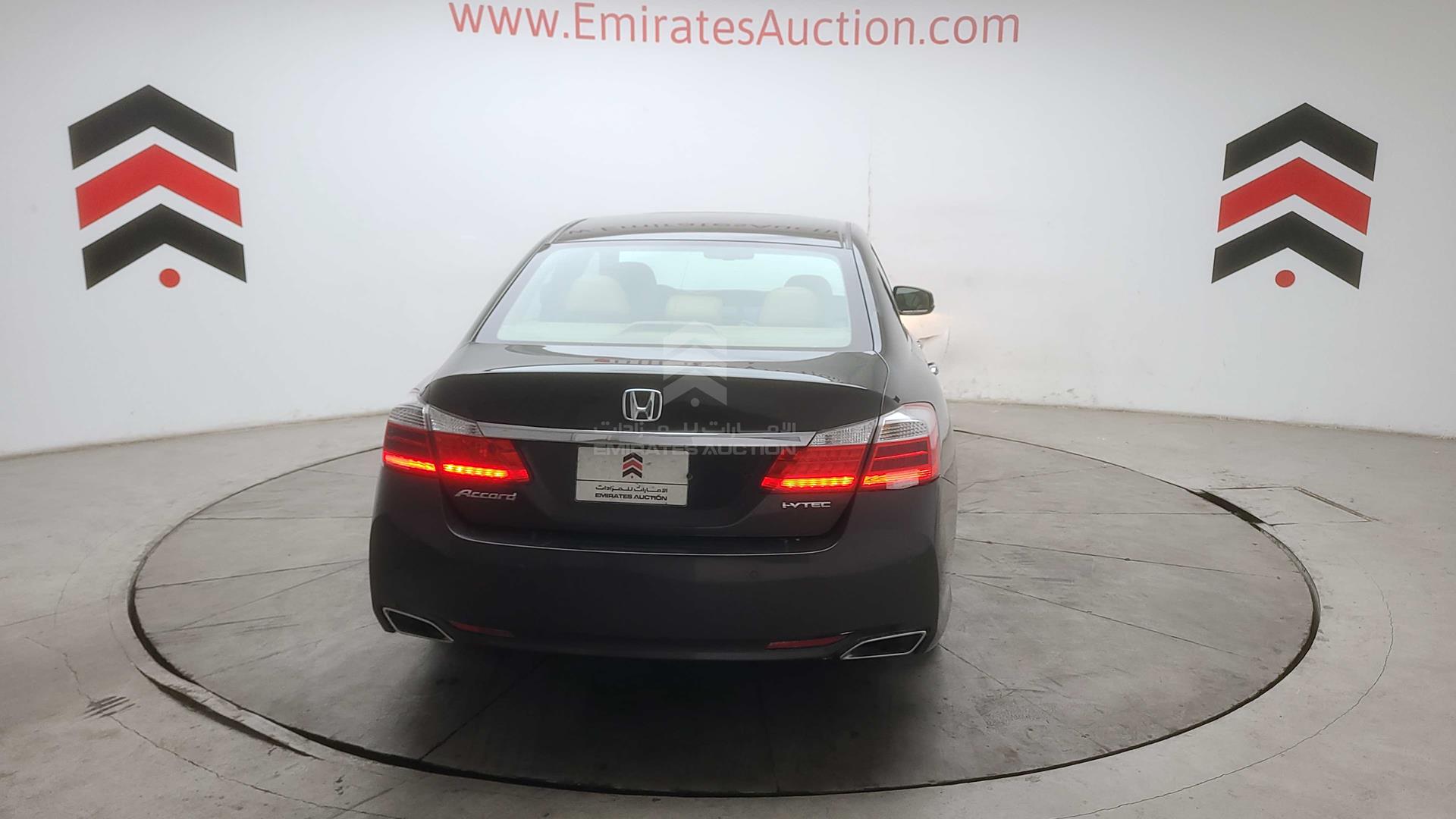 2016 HONDA ACCORD VIN: LUCCR2668G3407434