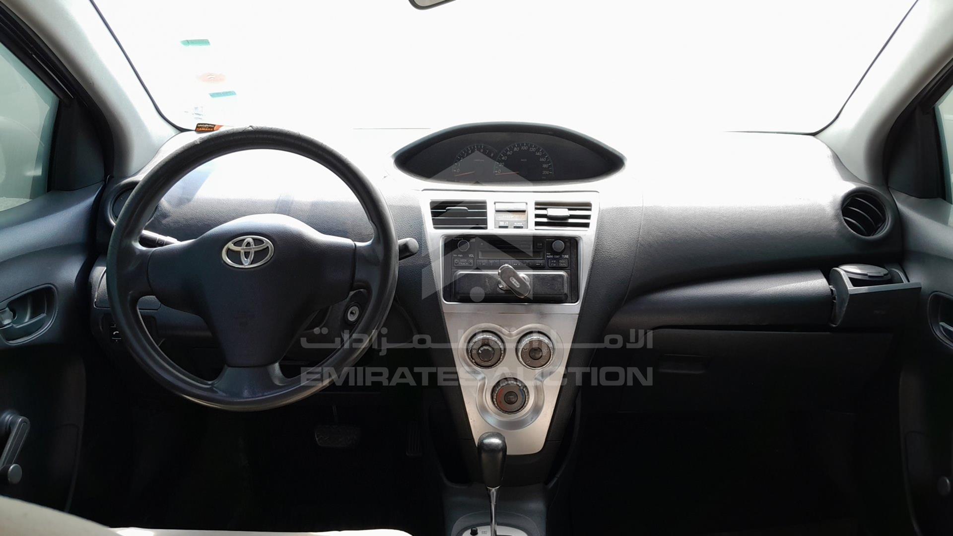 2009 TOYOTA YARIS VIN: JTDBW923194031752