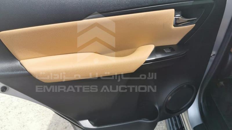VIN: MHFDX8FS5J0088408 Auction: EmiratesAuction Lot: 347299 MHFDX8FS5J0088408 Toyota Fortuner 2018 SILVER Photo 14