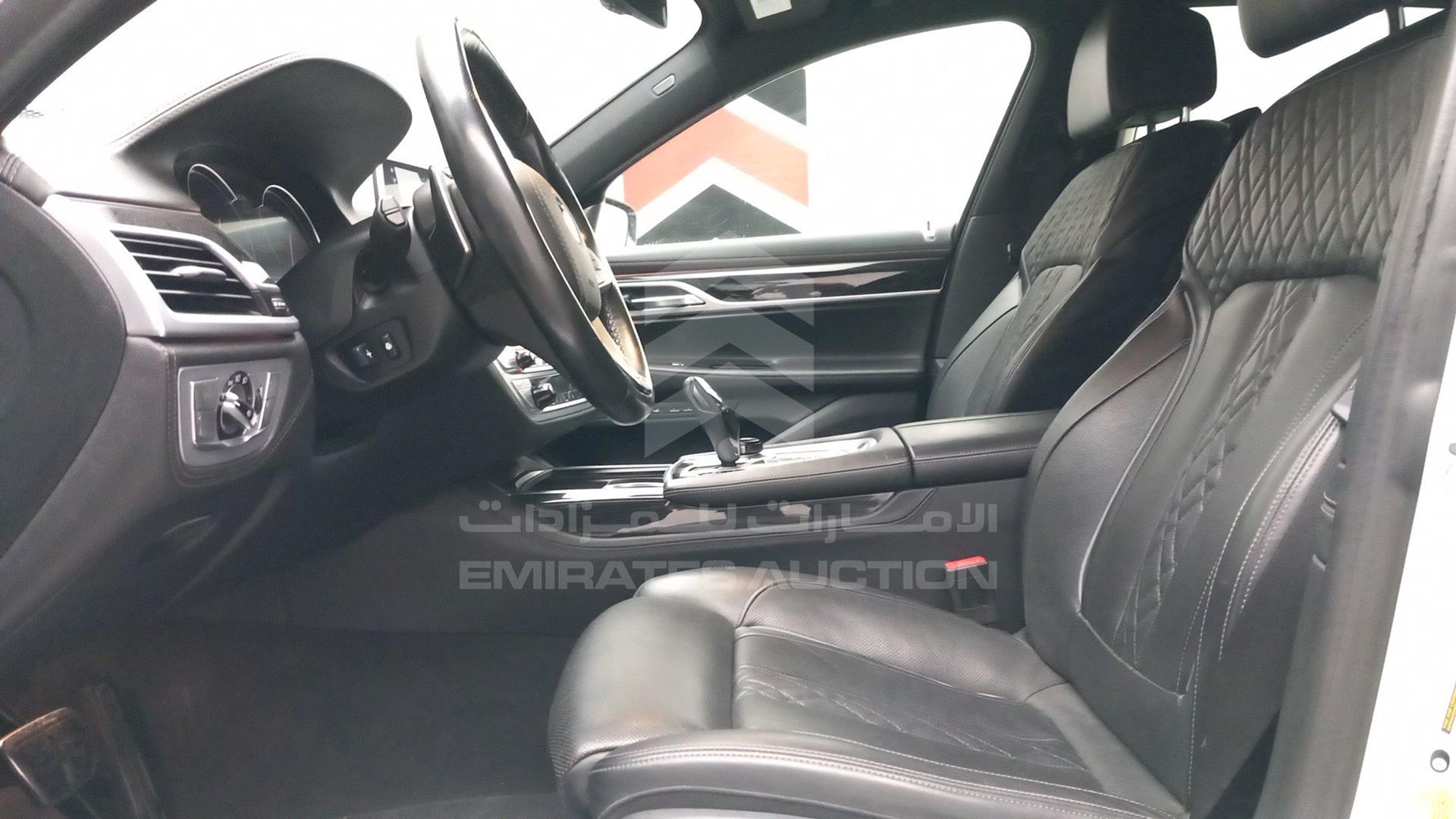 2019 BMW 750 VIN: WBA7F0C53KGM24963
