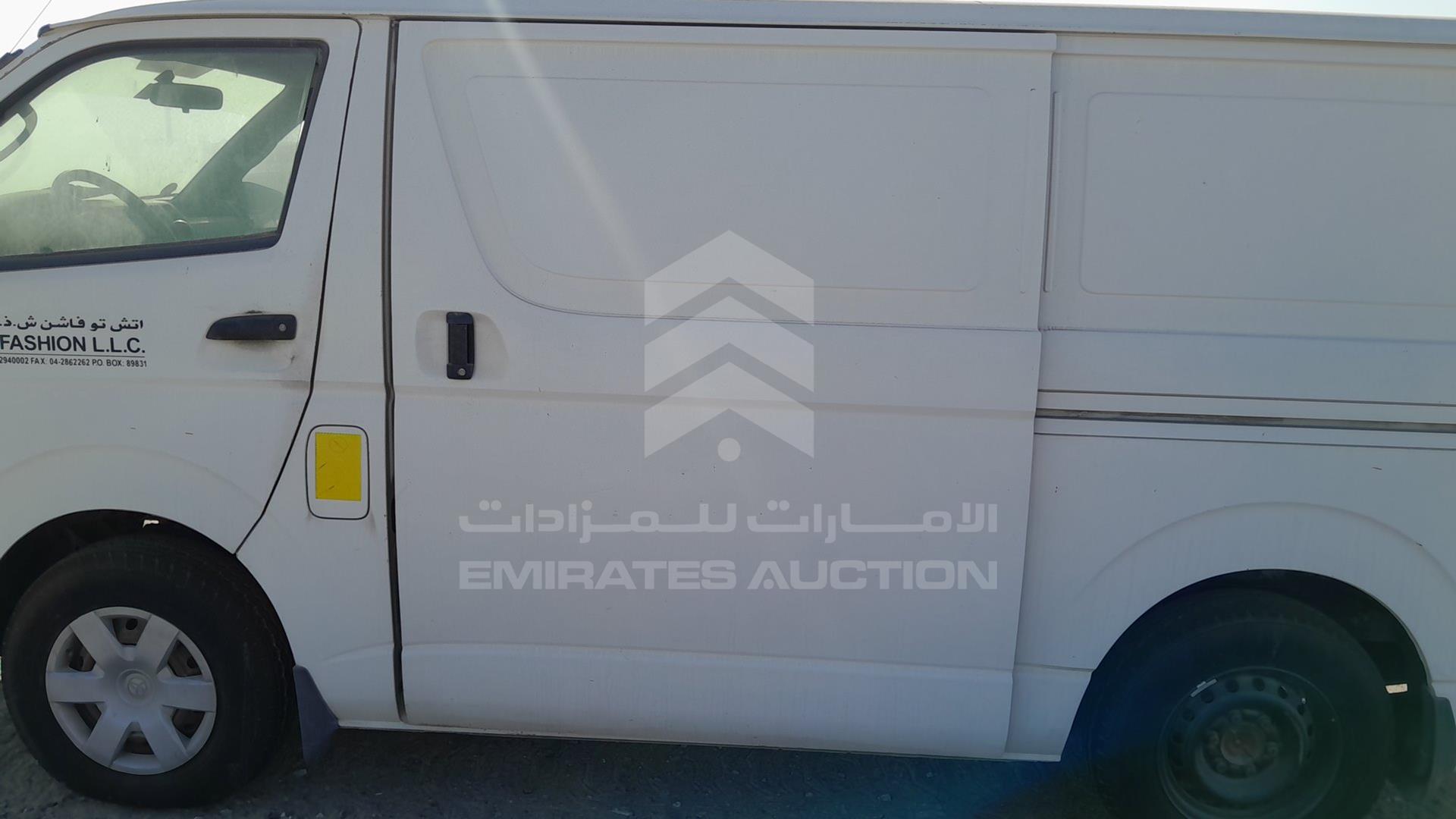 2011 TOYOTA HIACE VIN: JTFHX02P8B0056416