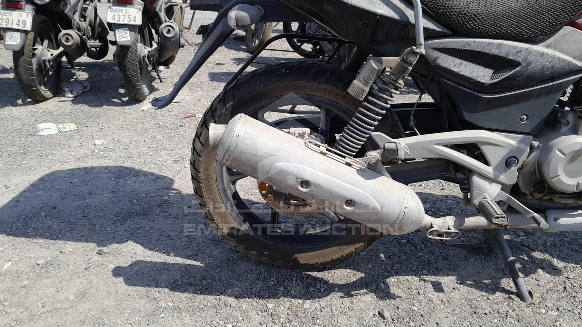 2014 BAJAJ PULSAR VIN: MD2A13EZ8ECK07018
