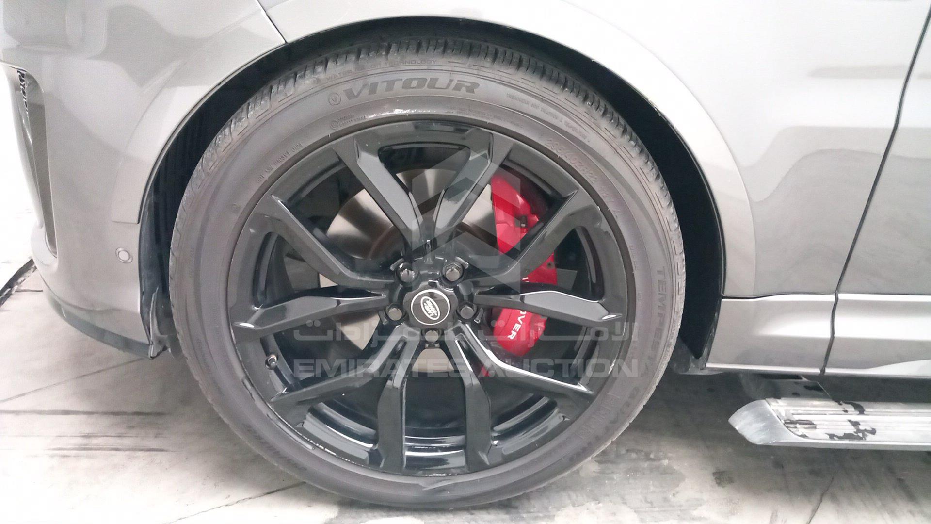 2018 RANGE ROVER SPORT SVR VIN: SALWA2BE6JA191147